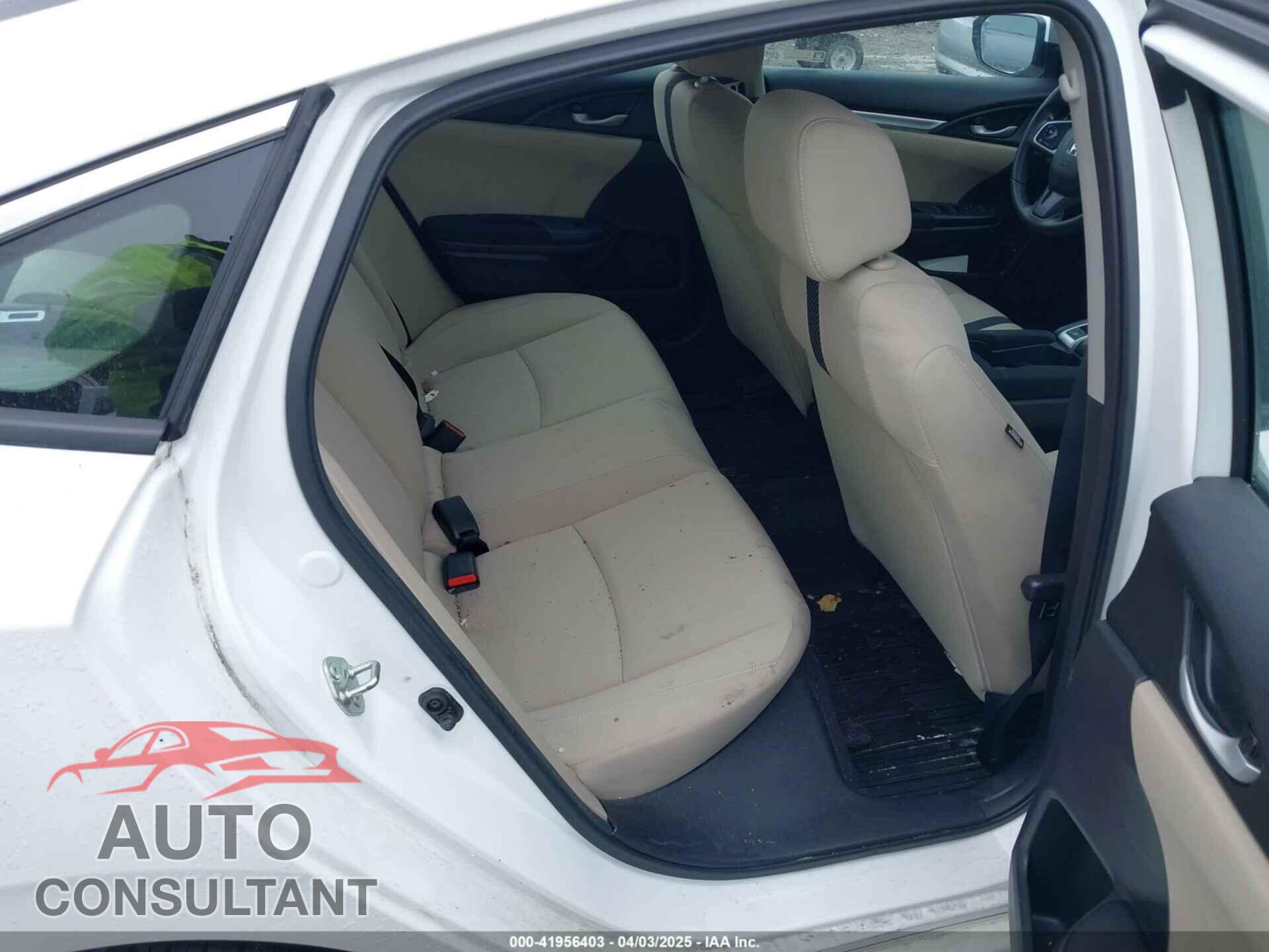 HONDA CIVIC 2018 - 19XFC2F52JE209331