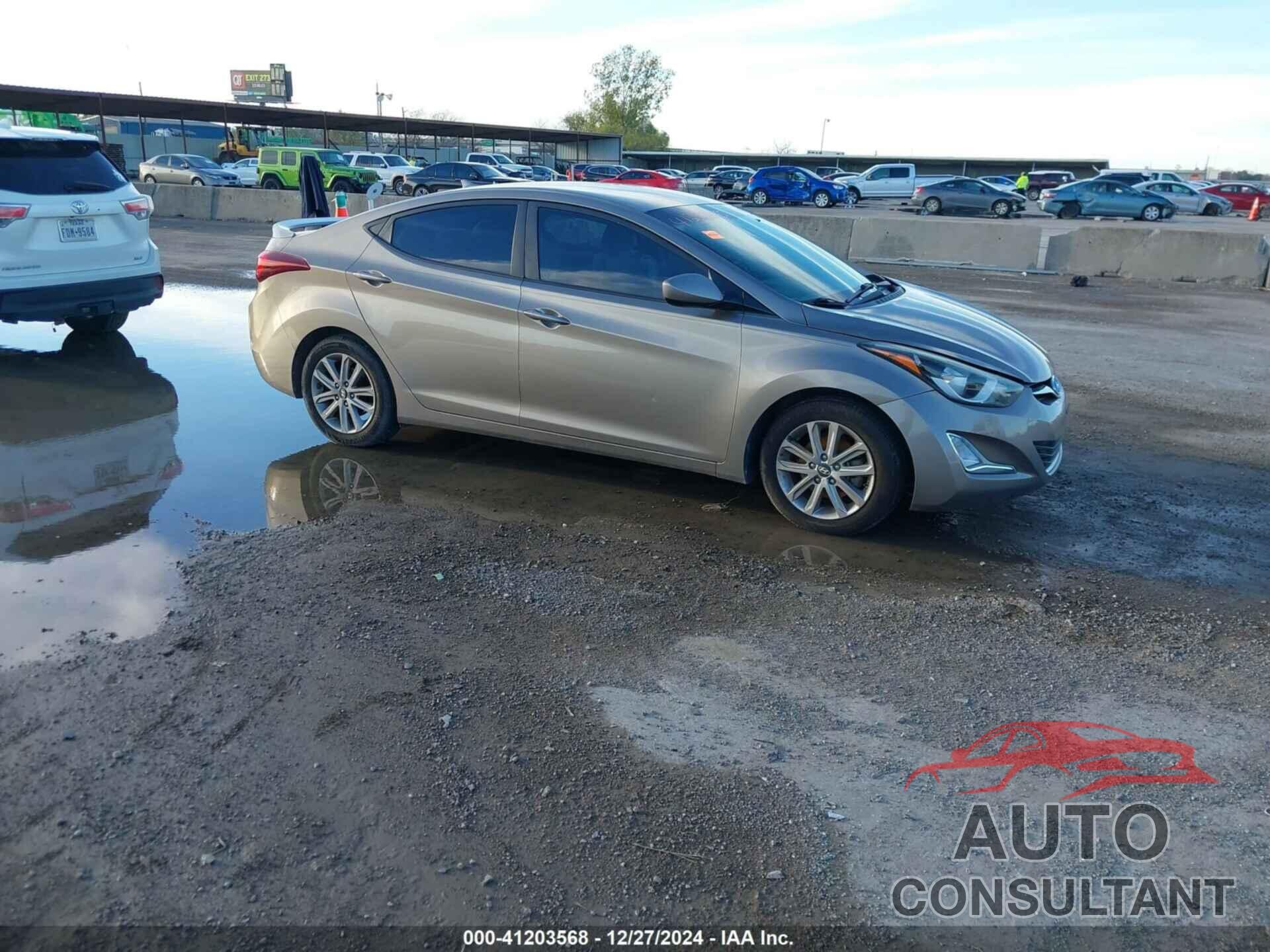 HYUNDAI ELANTRA 2015 - 5NPDH4AE9FH618134