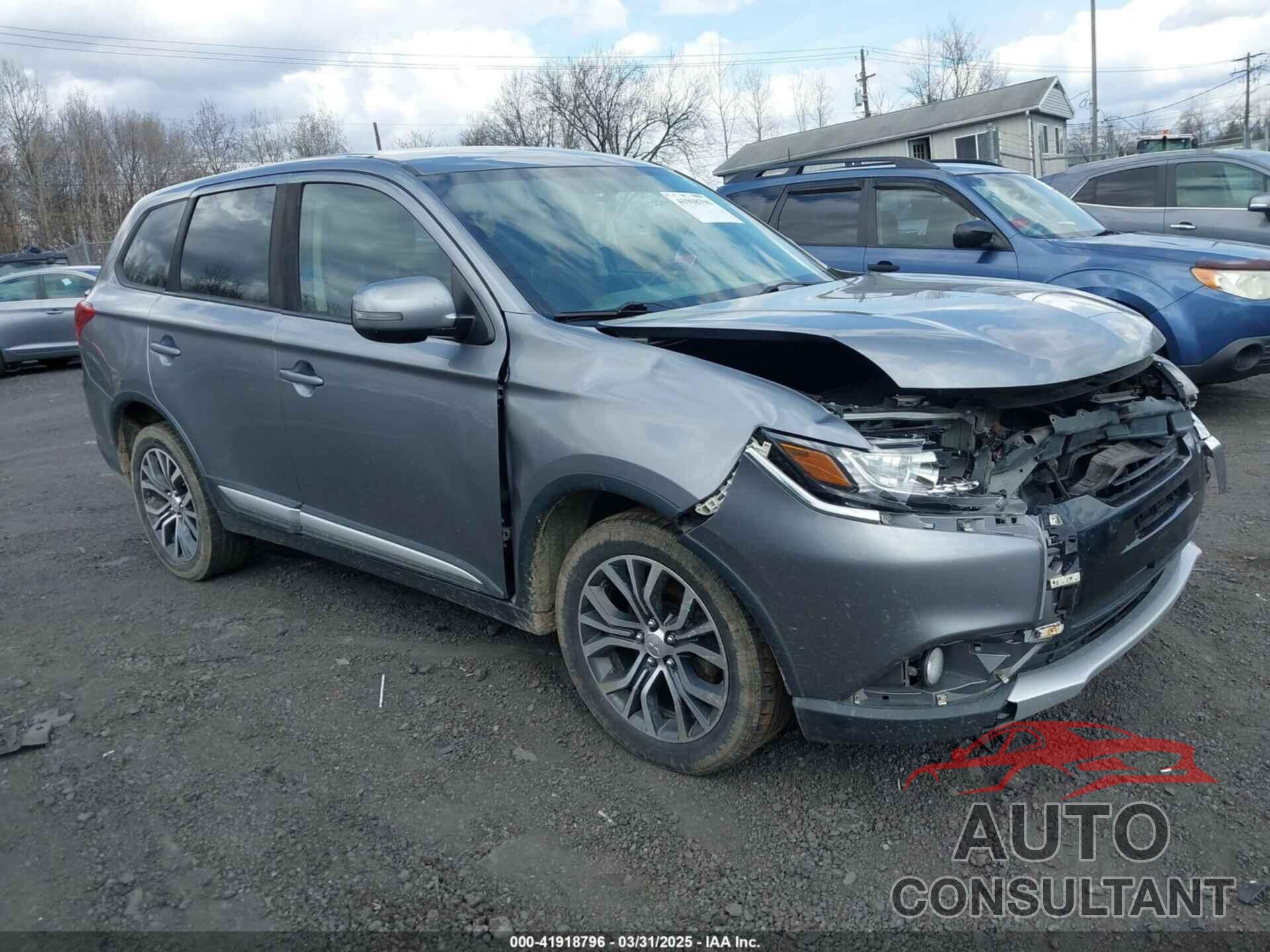 MITSUBISHI OUTLANDER 2018 - JA4AZ3A34JZ039881
