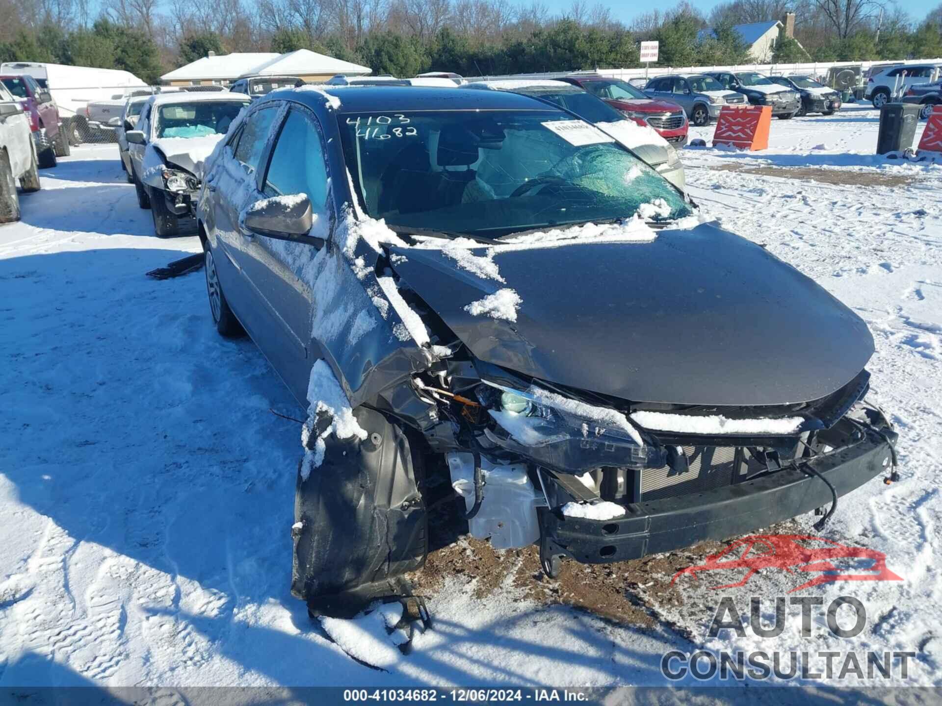 TOYOTA COROLLA 2018 - 2T1BURHEXJC083073