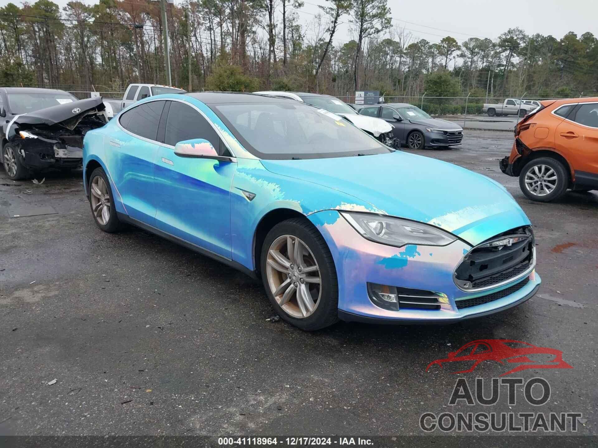 TESLA MODEL S 2013 - 5YJSA1CN4DFP07726