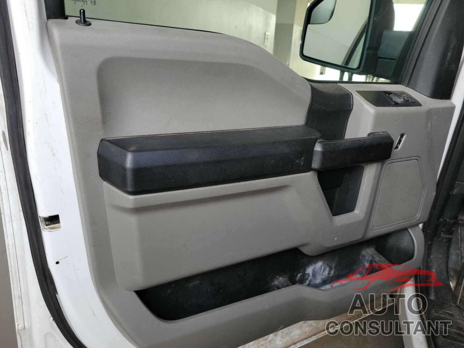 FORD F-150 2015 - 1FTMF1C86FKD70017