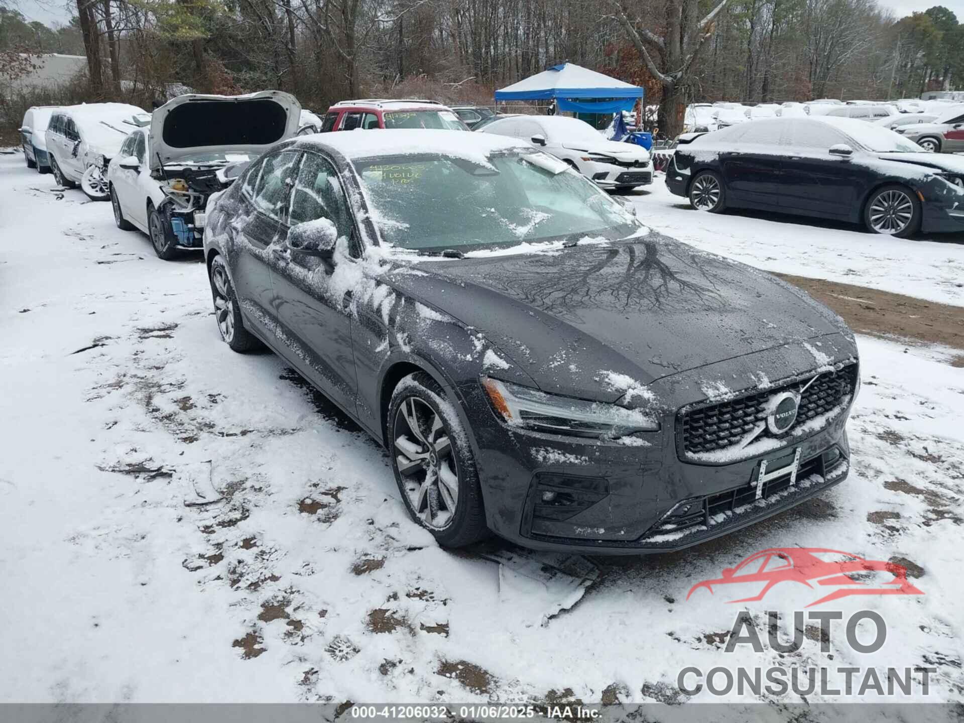 VOLVO S60 2024 - 7JRL12FK0RG322271