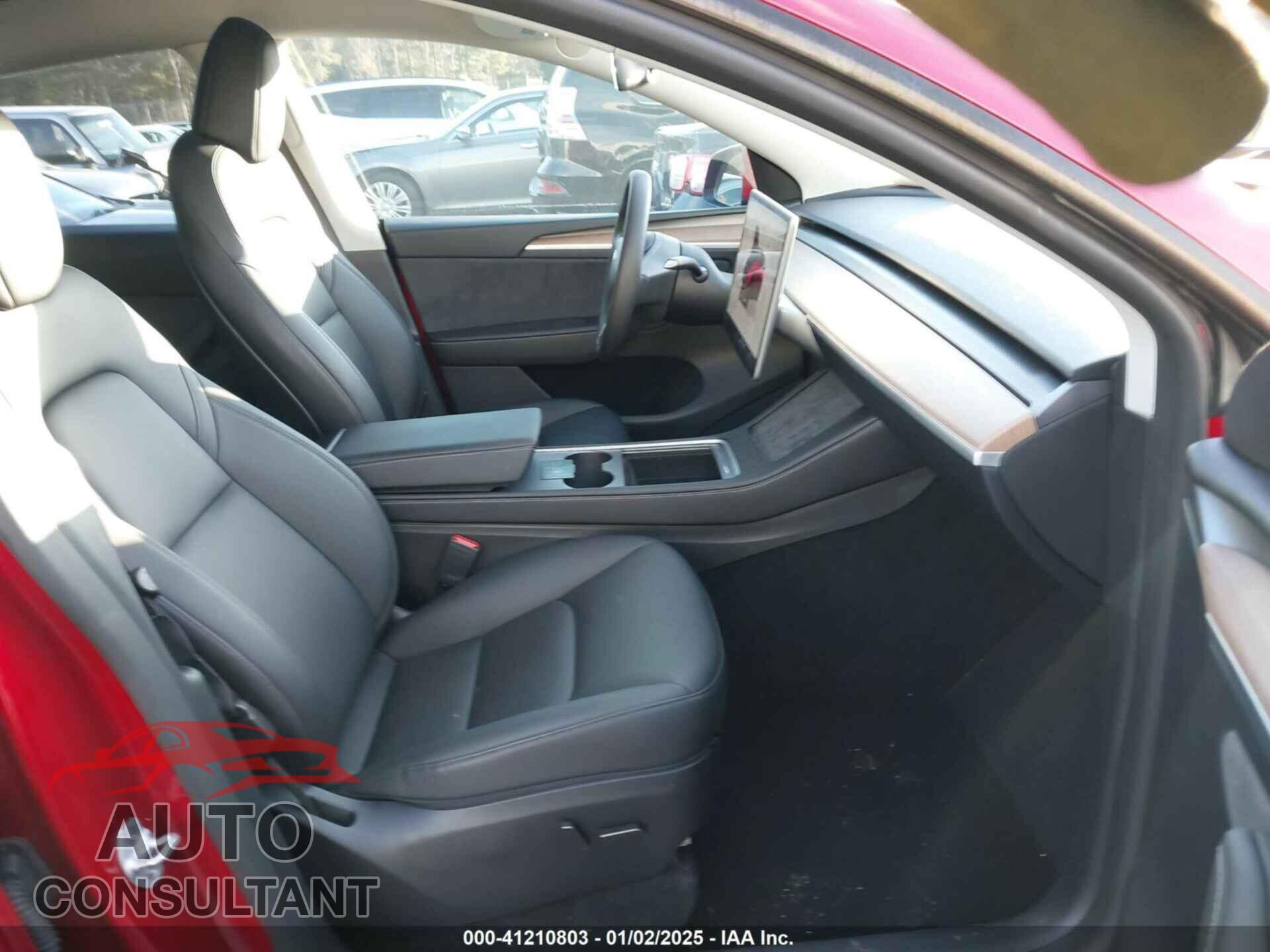 TESLA MODEL Y 2024 - 7SAYGDEE8RA254256