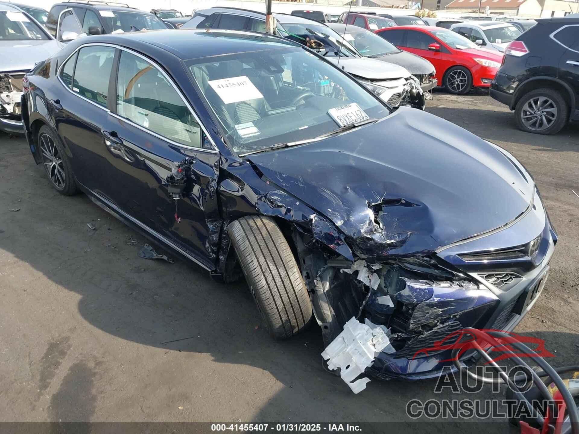 TOYOTA CAMRY 2021 - 4T1G11AK3MU557979
