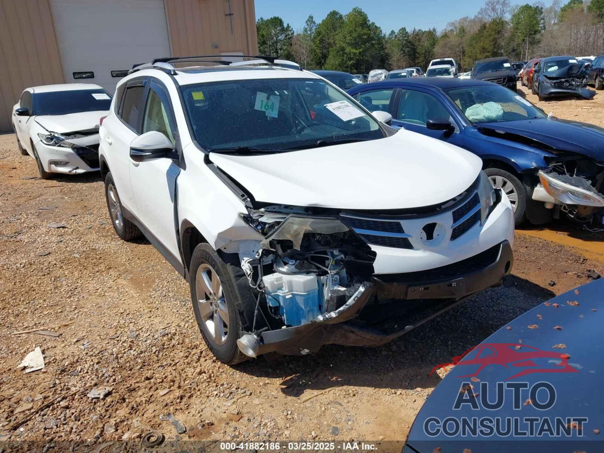 TOYOTA RAV4 2015 - JTMRFREV7FJ038620
