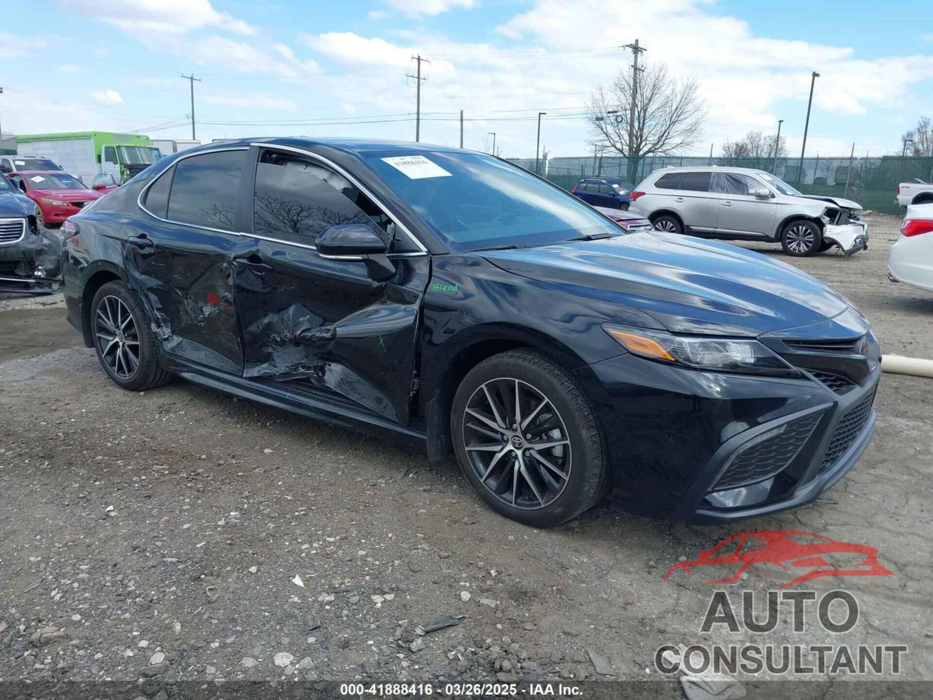 TOYOTA CAMRY 2023 - 4T1G11BK4PU096200