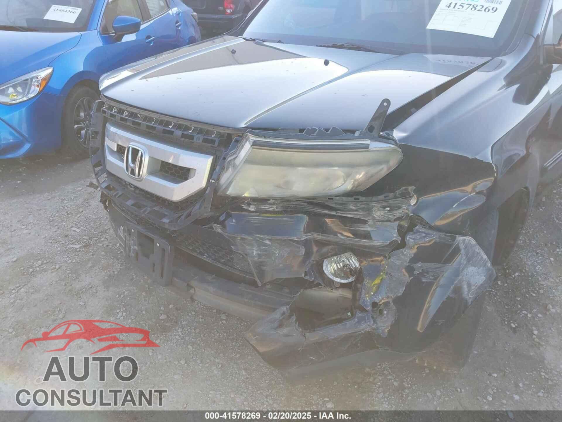 HONDA PILOT 2011 - 5FNYF3H9XBB056635