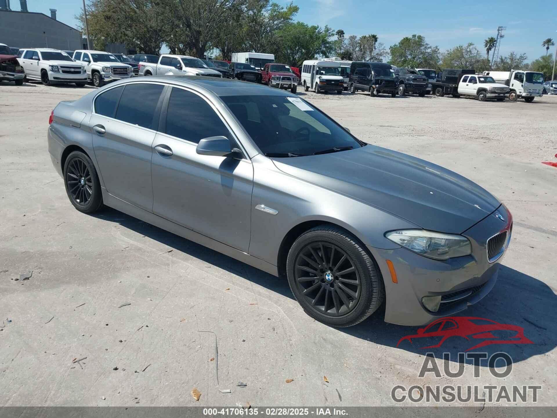 BMW 535I 2013 - WBAFU7C56DDU73217