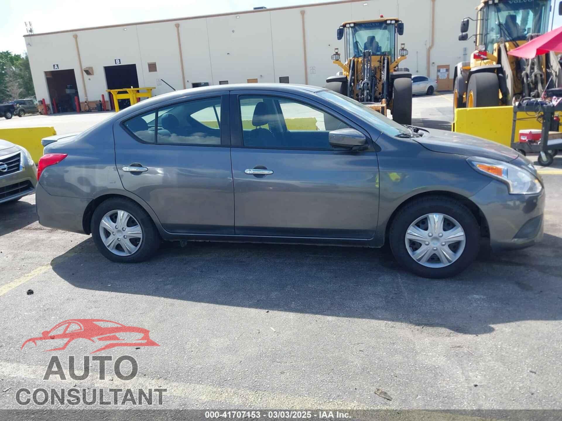 NISSAN VERSA 2019 - 3N1CN7AP3KL875830