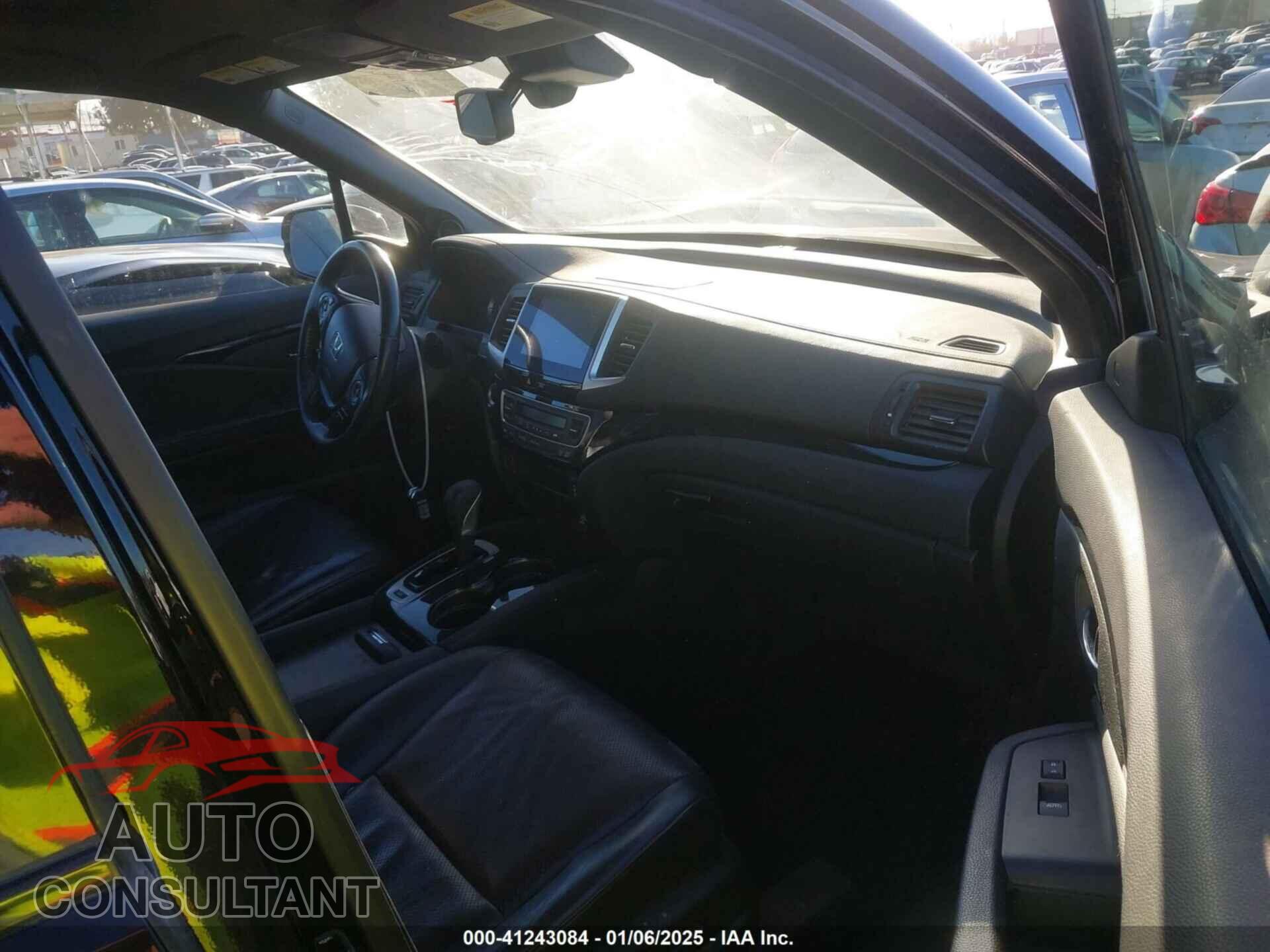 HONDA RIDGELINE 2017 - 5FPYK3F88HB013546