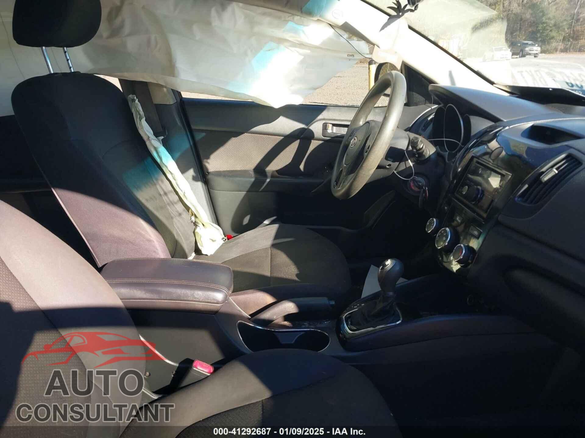 KIA FORTE 2011 - KNAFU4A2XB5460341