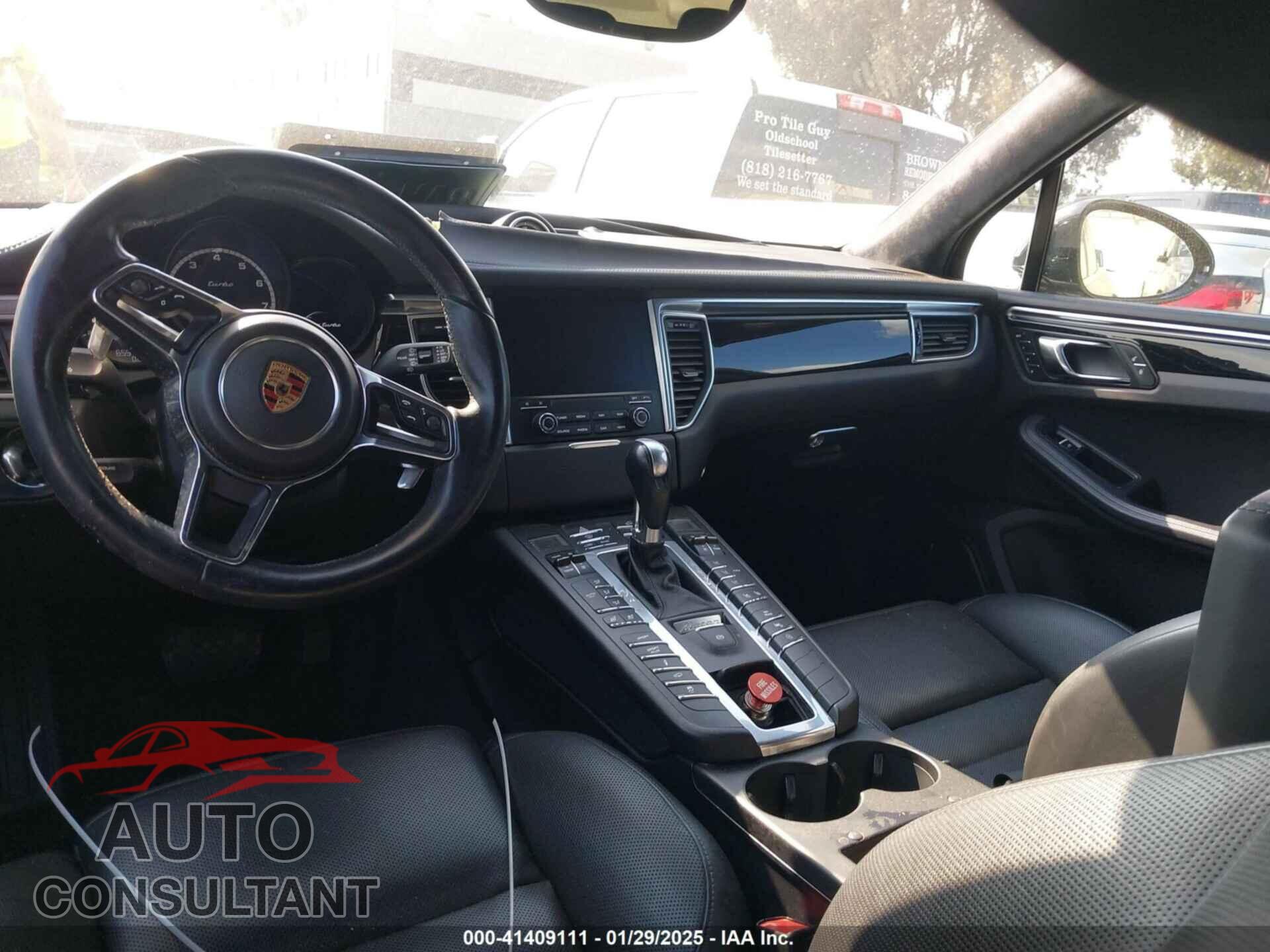 PORSCHE MACAN 2017 - WP1AF2A58HLB62038