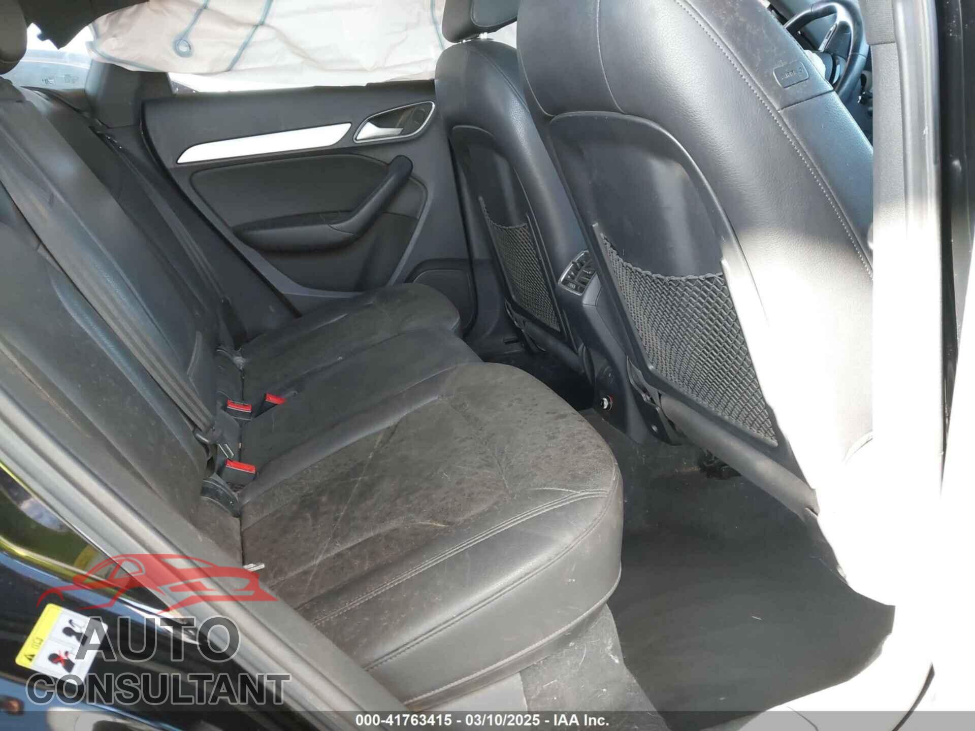 AUDI Q3 2018 - WA1BCCFS5JR007740