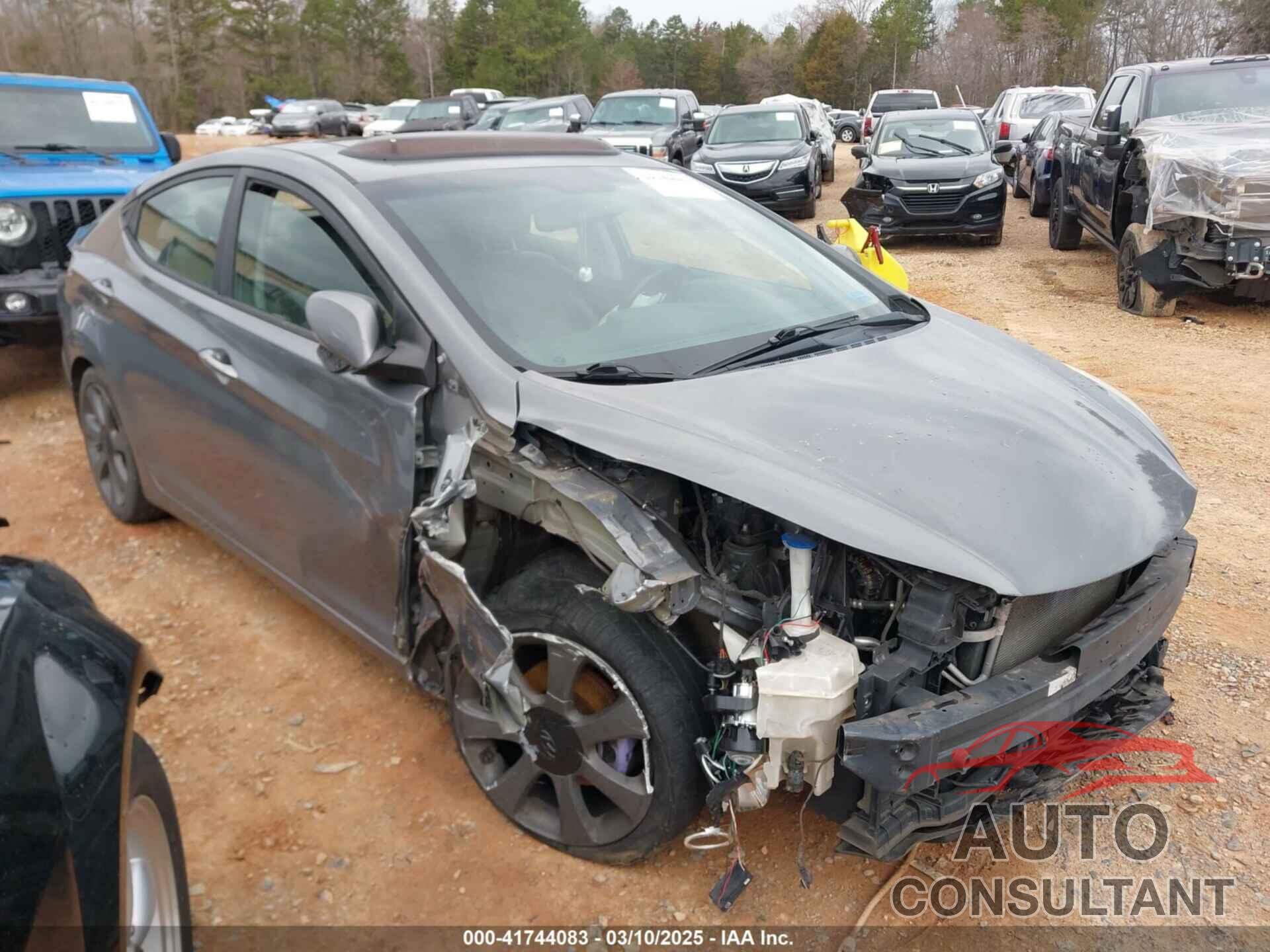 HYUNDAI ELANTRA 2013 - 5NPDH4AE1DH272156