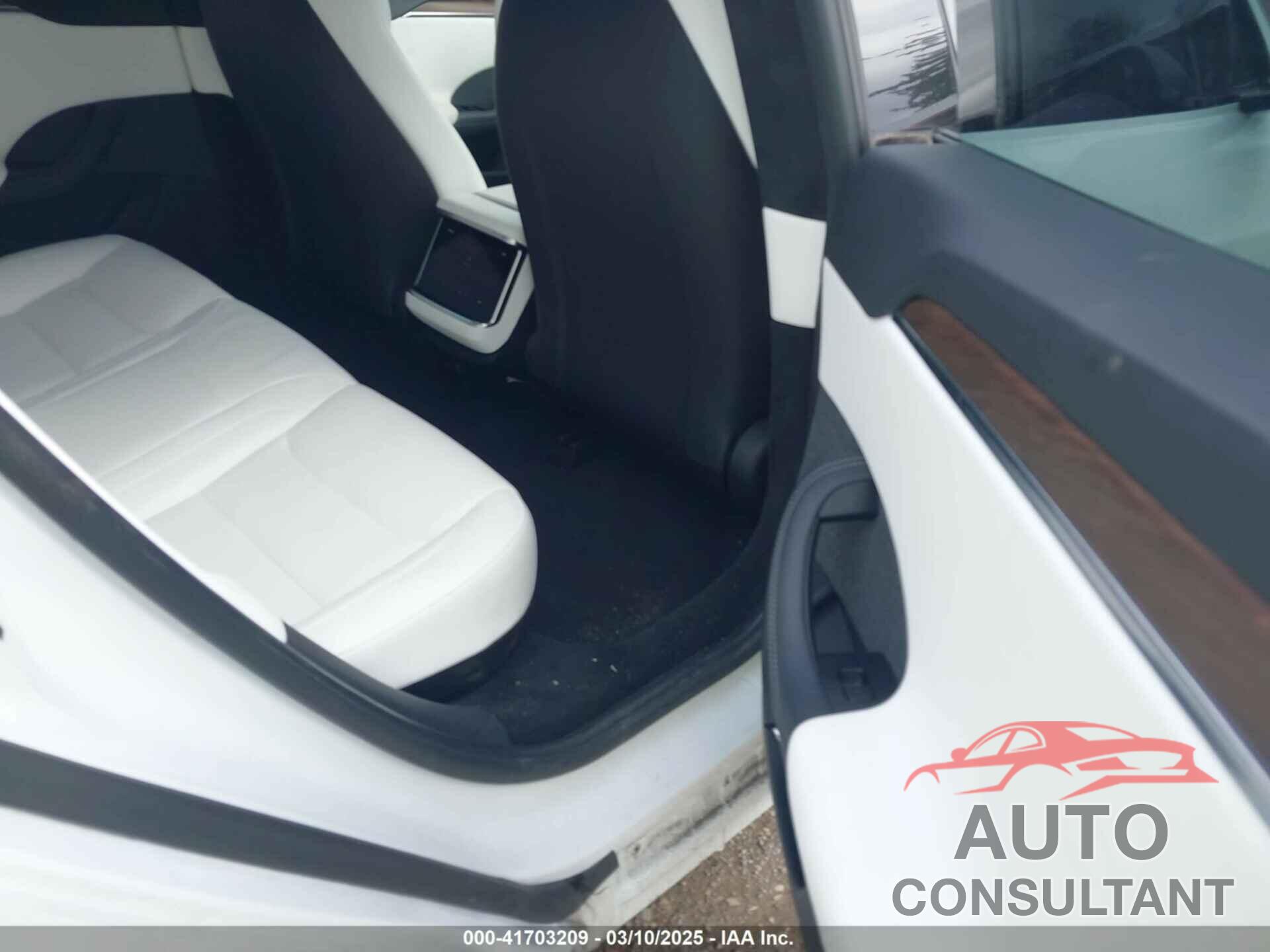 TESLA MODEL S 2022 - 5YJSA1E57NF473970