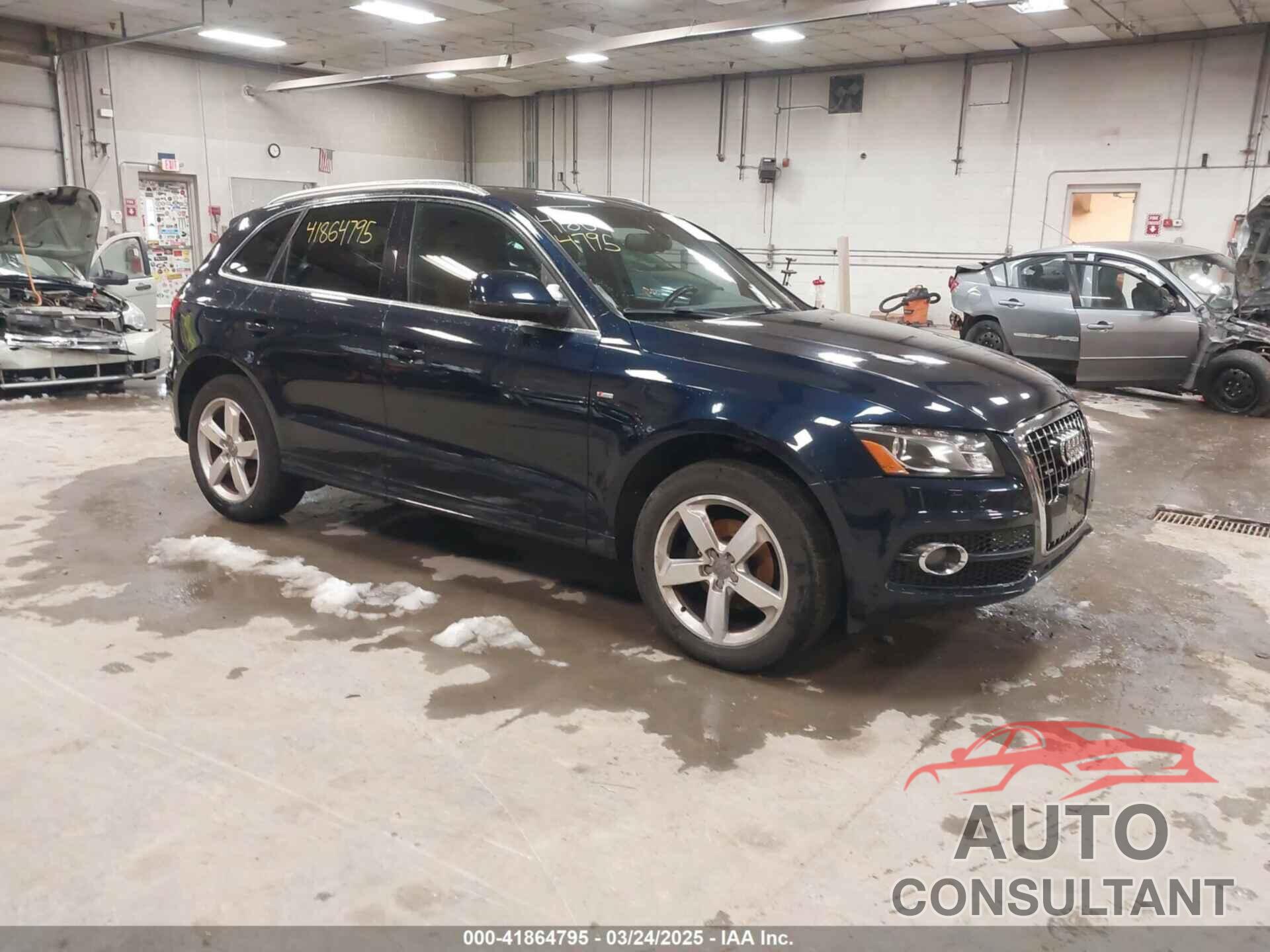 AUDI Q5 2011 - WA1DKAFP4BA028879