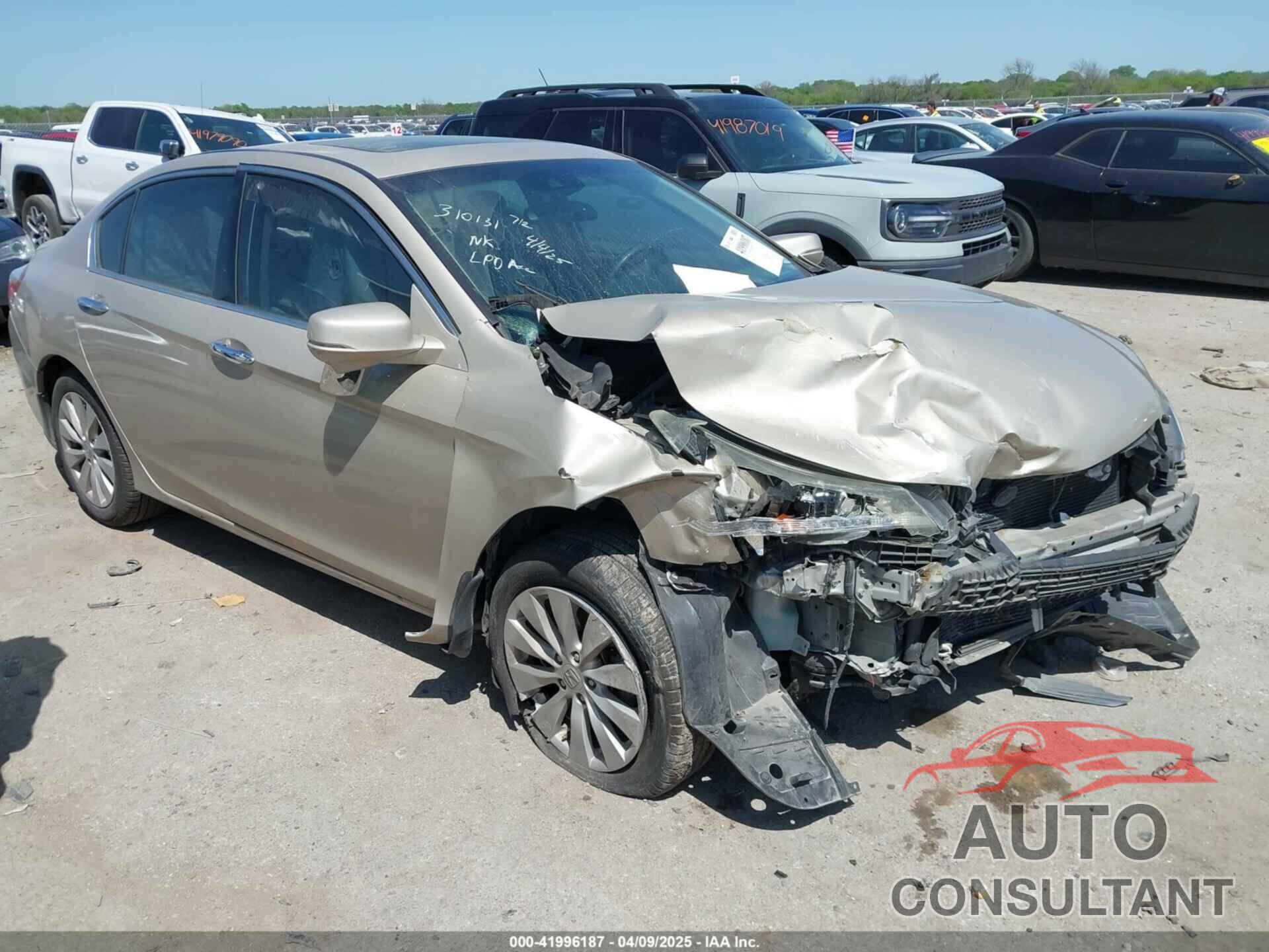HONDA ACCORD 2013 - 1HGCR3F87DA042247