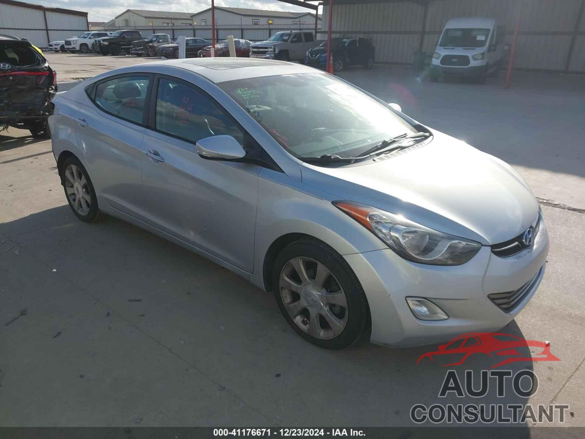 HYUNDAI ELANTRA 2013 - KMHDH4AE0DU496147