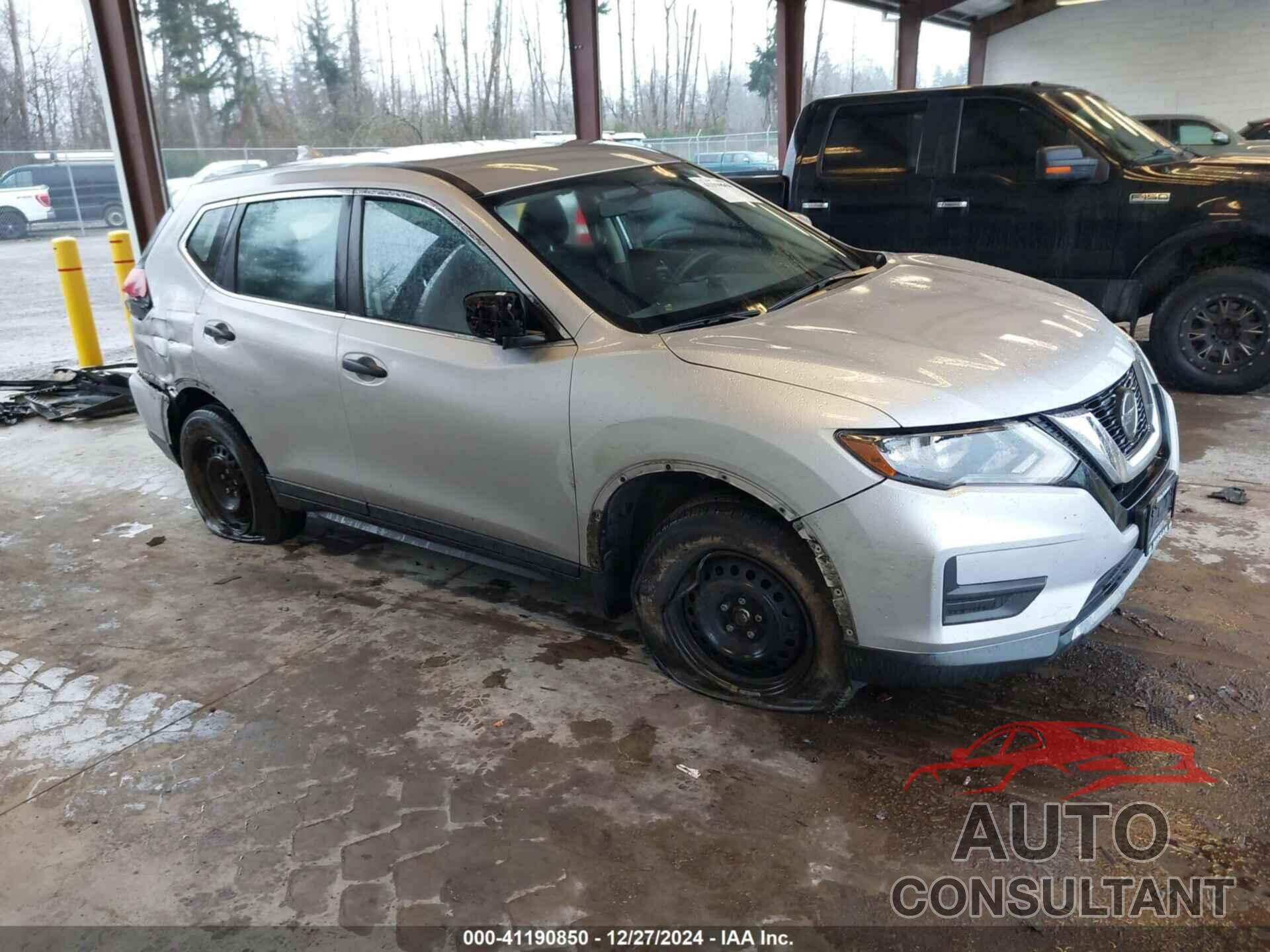 NISSAN ROGUE 2018 - KNMAT2MV1JP512792