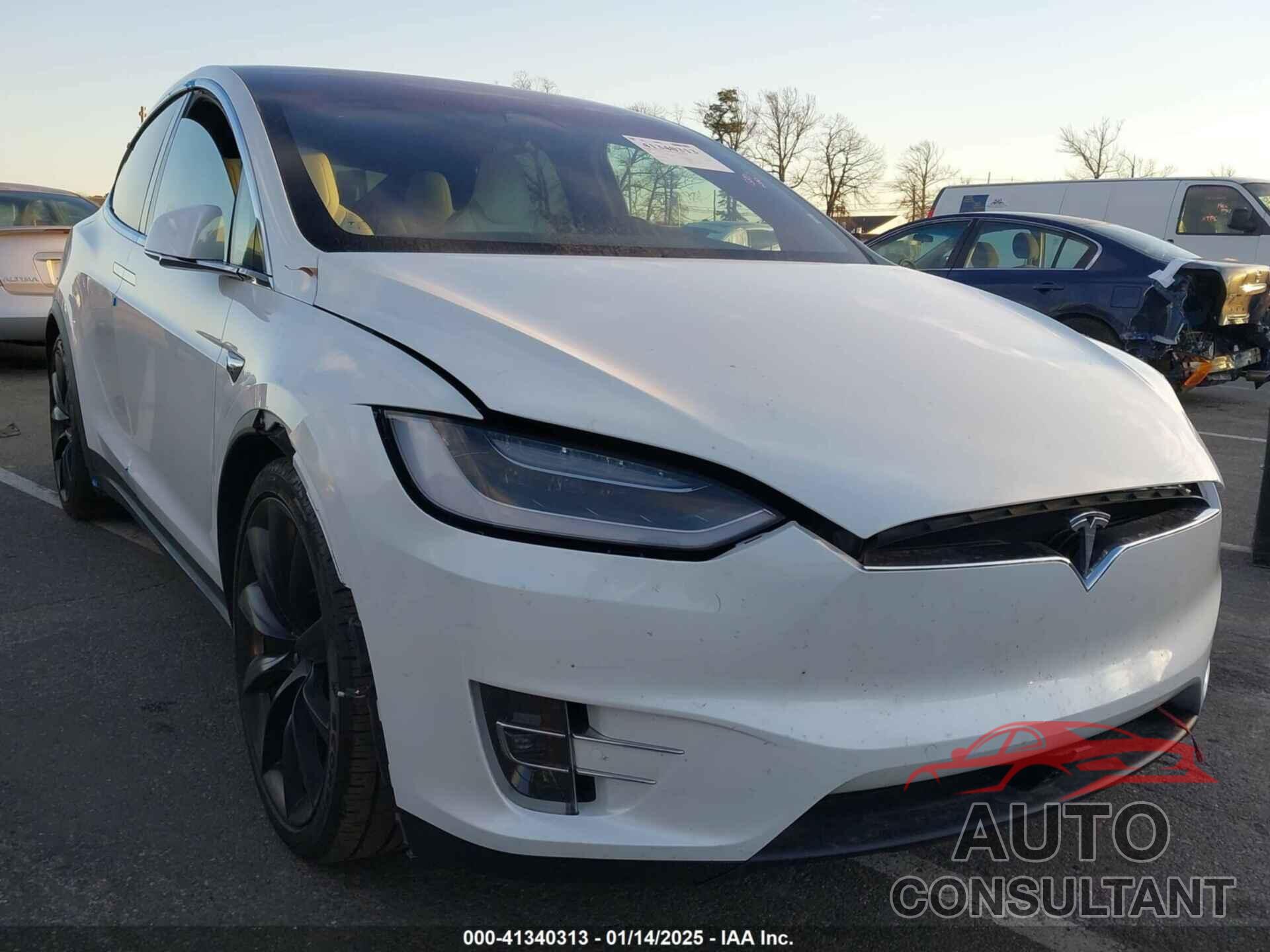 TESLA MODEL X 2019 - 5YJXCBE48KF144882