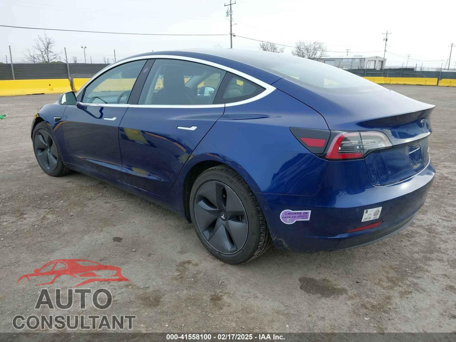 TESLA MODEL 3 2018 - 5YJ3E1EB6JF090238