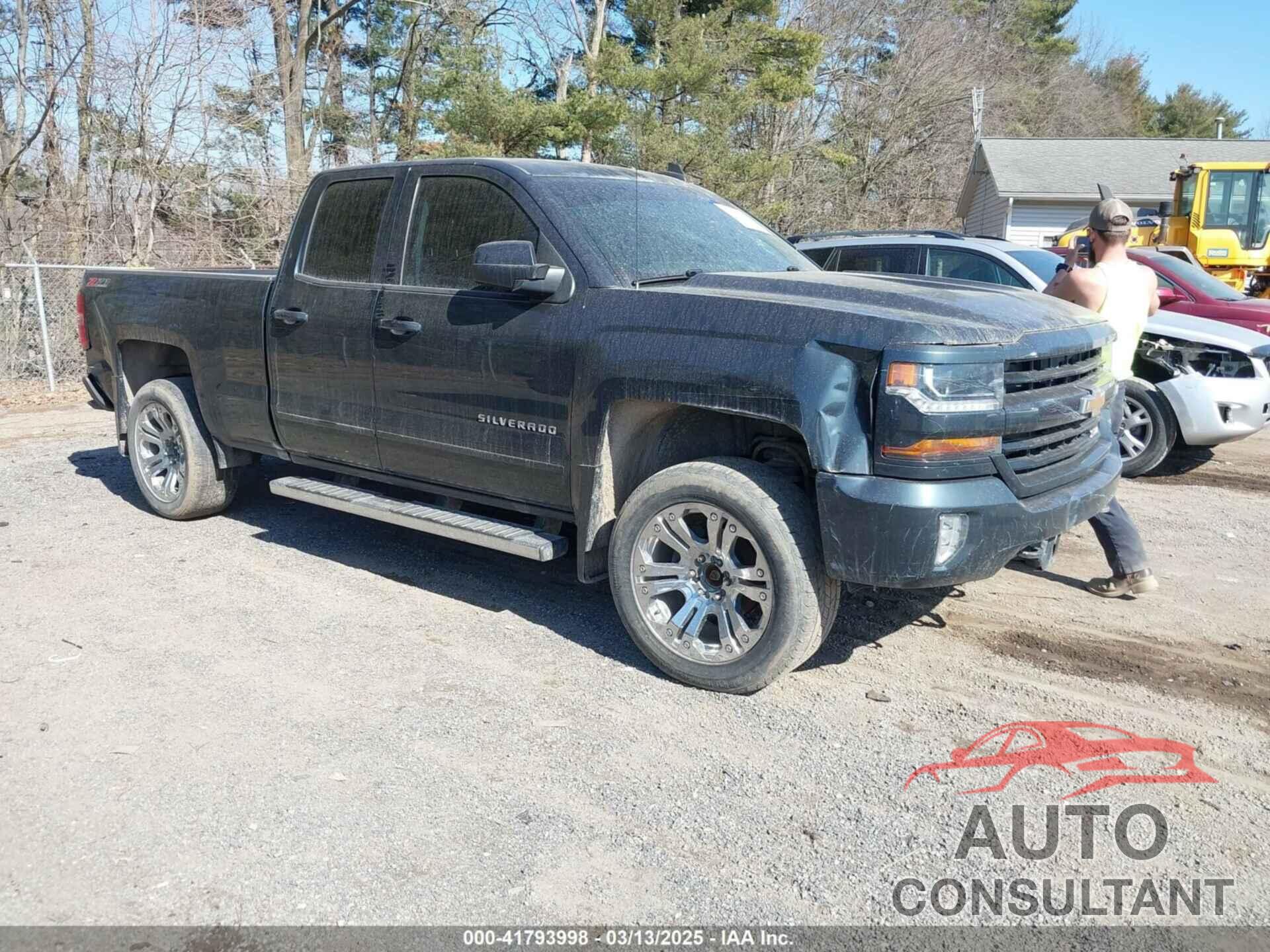 CHEVROLET SILVERADO 1500 2017 - 1GCVKREC4HZ291486
