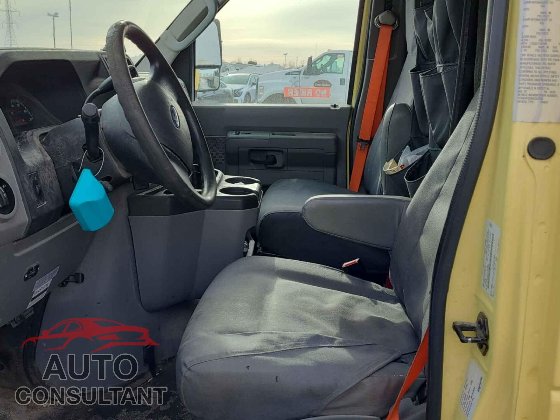 FORD ECONOLINE 2019 - 1FDXE4FS2KDC52288