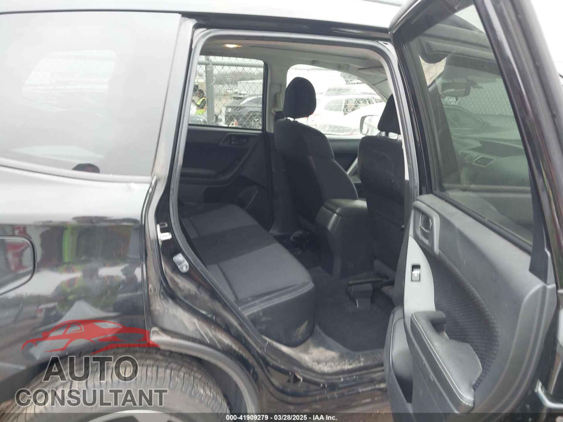 SUBARU FORESTER 2017 - JF2SJAEC3HH453493