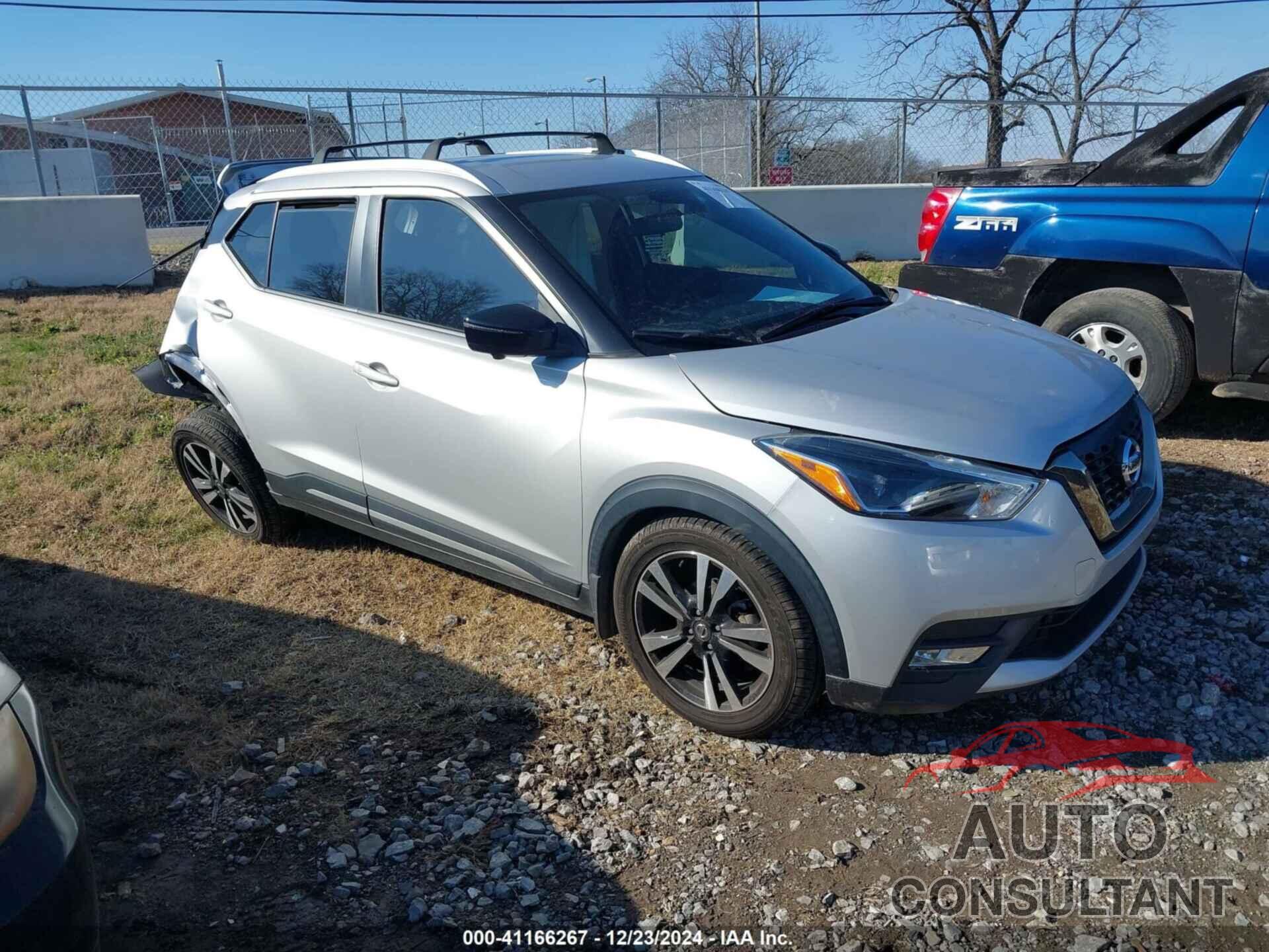 NISSAN KICKS 2019 - 3N1CP5CU7KL561275