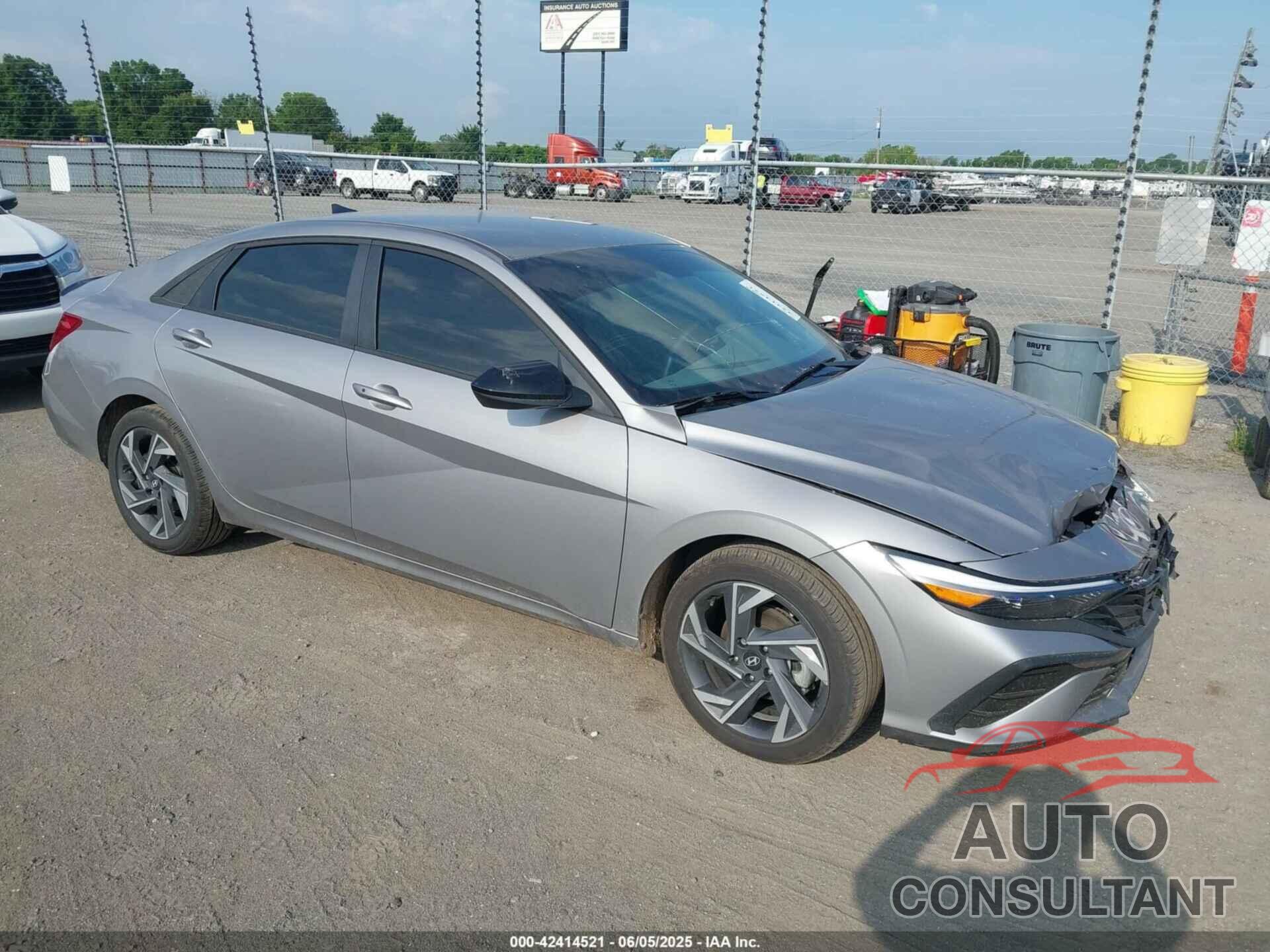 HYUNDAI ELANTRA 2025 - KMHLM4DG4SU973938