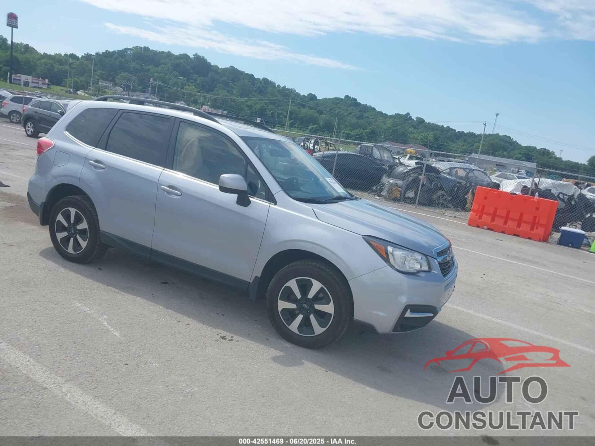 SUBARU FORESTER 2017 - JF2SJAJC8HH512625