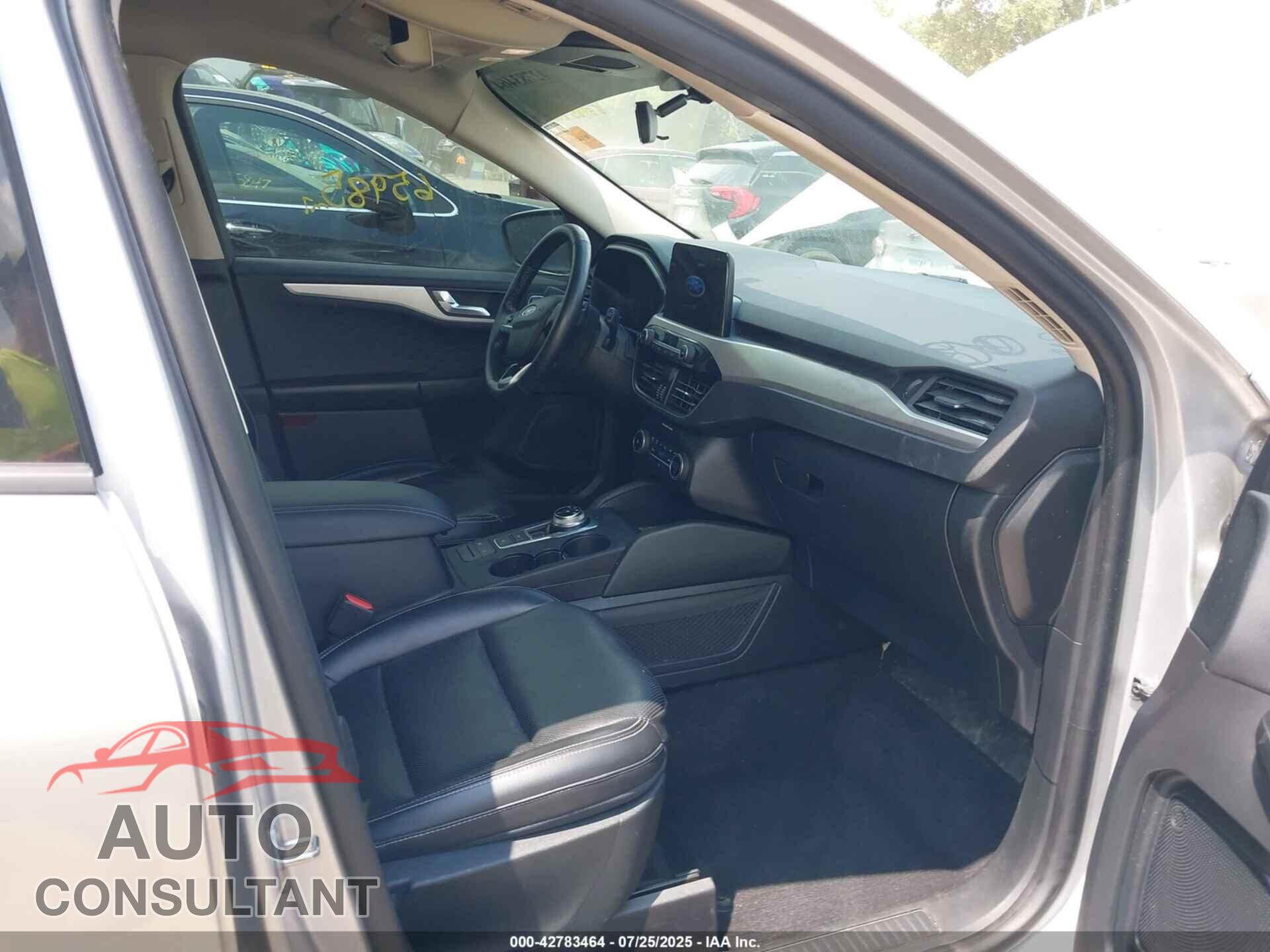 FORD ESCAPE 2020 - 1FMCU9H98LUA52400