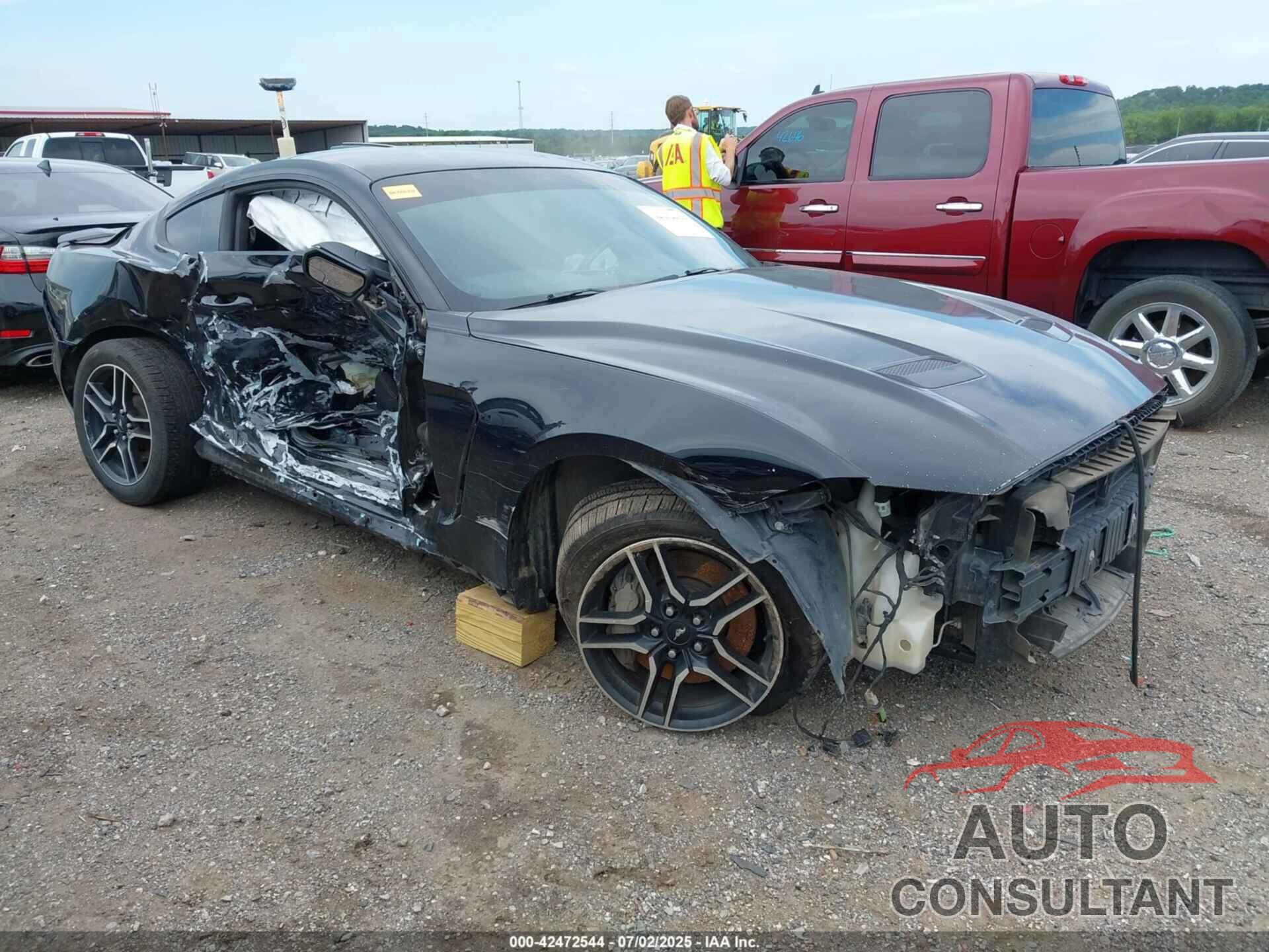 FORD MUSTANG 2018 - 1FA6P8TF1J5163836