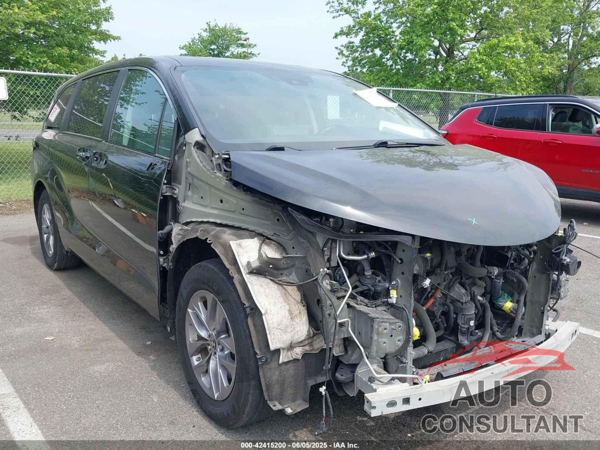 TOYOTA SIENNA 2022 - 5TDYRKECXNS109318