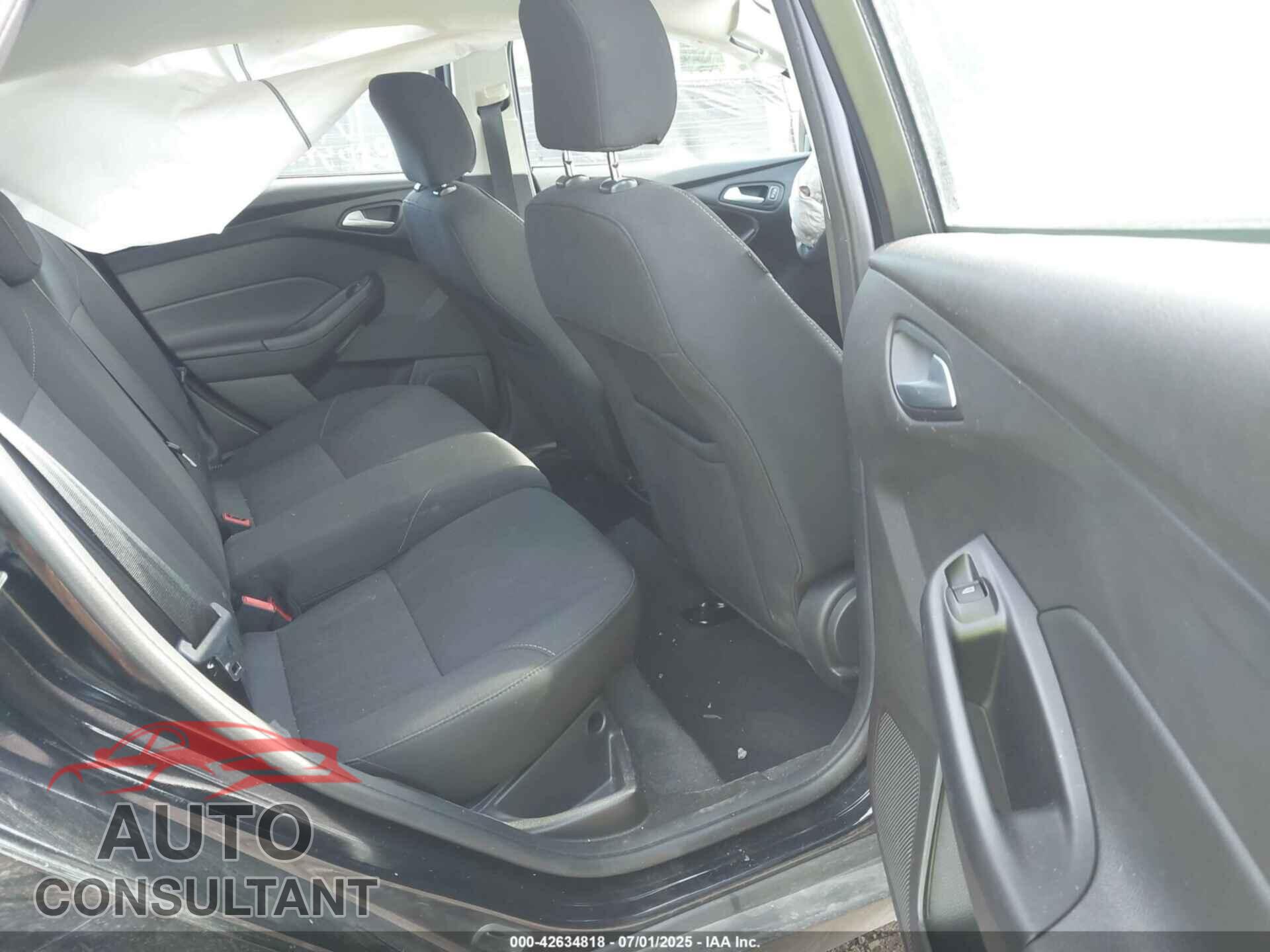 FORD FOCUS 2016 - 1FADP3K21GL353746