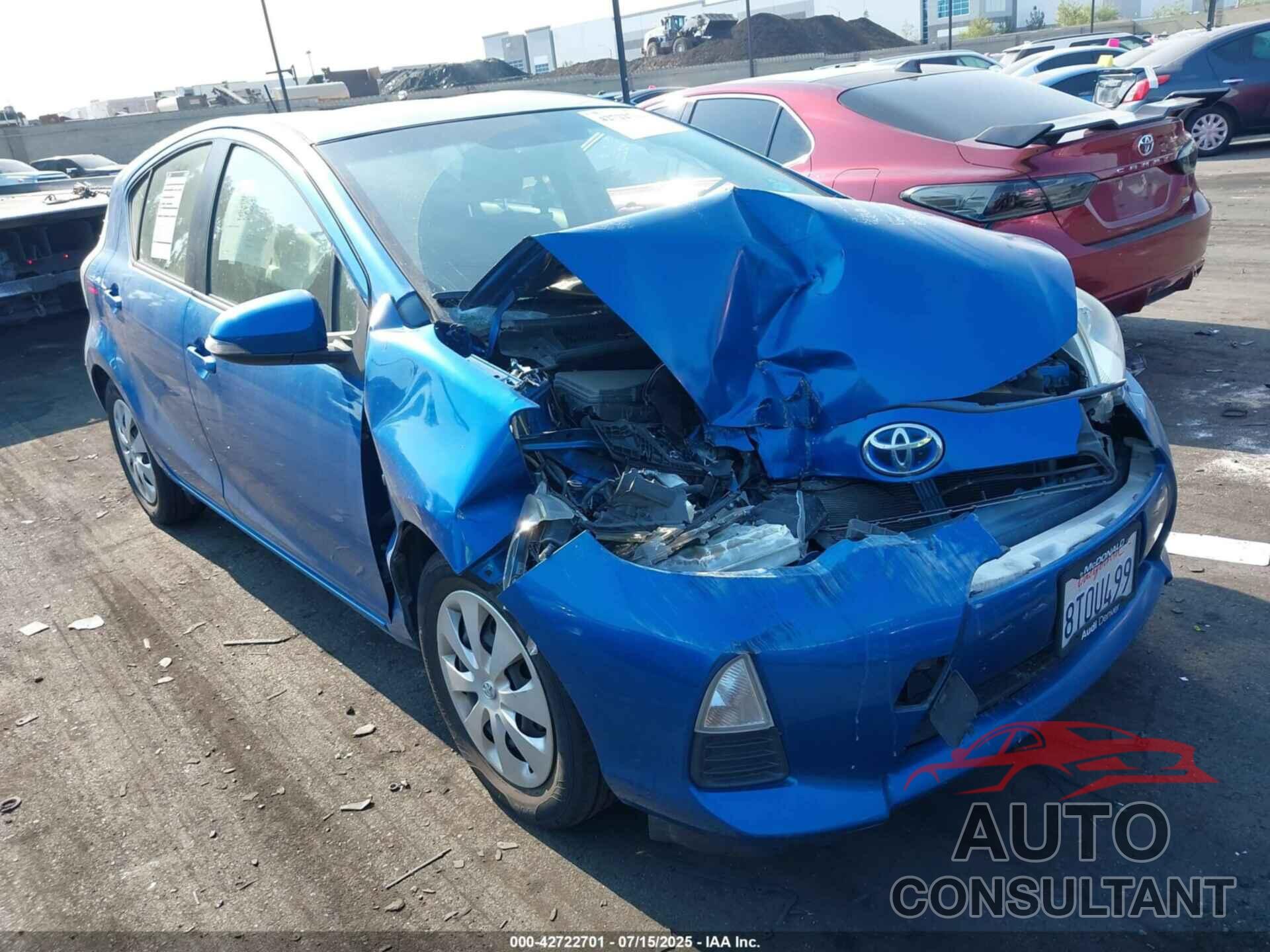 TOYOTA PRIUS C 2014 - JTDKDTB38E1571128