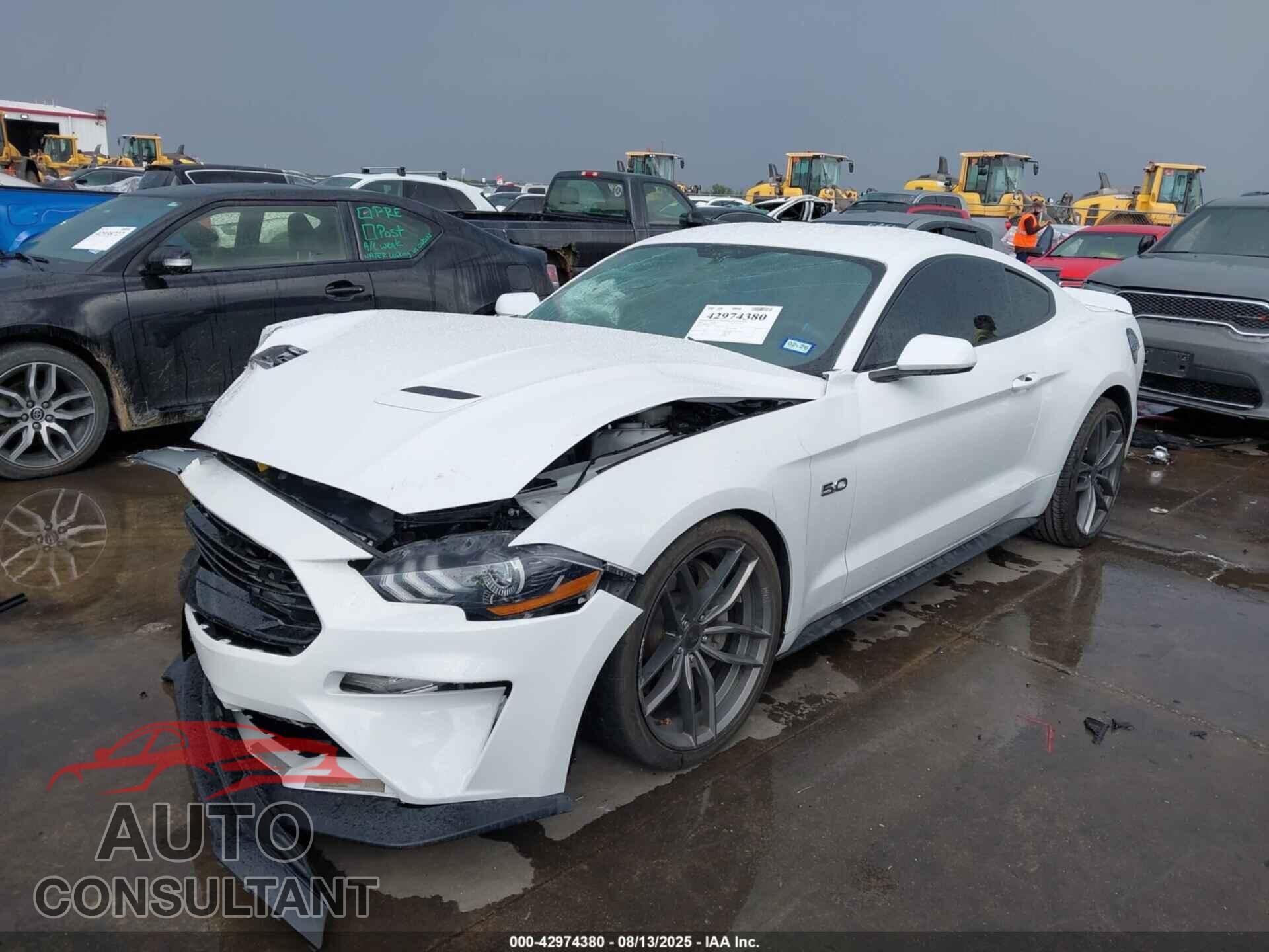 FORD MUSTANG 2020 - 1FA6P8CF4L5124547