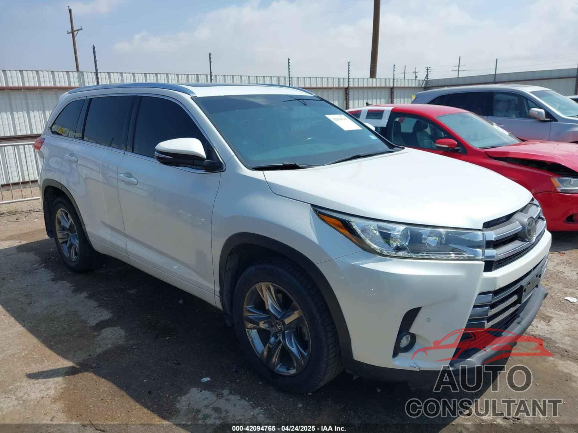 TOYOTA HIGHLANDER 2019 - 5TDDZRFH5KS958544