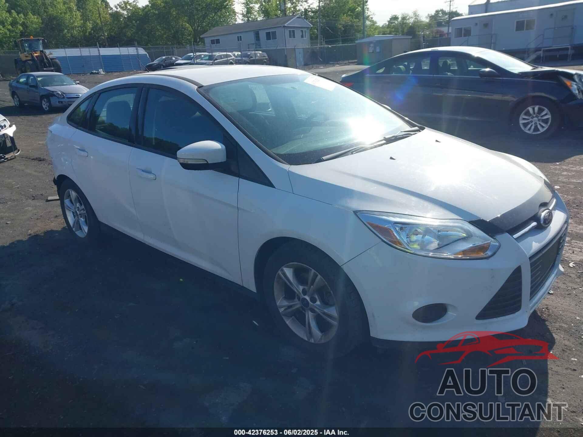 FORD FOCUS 2014 - 1FADP3F22EL404484