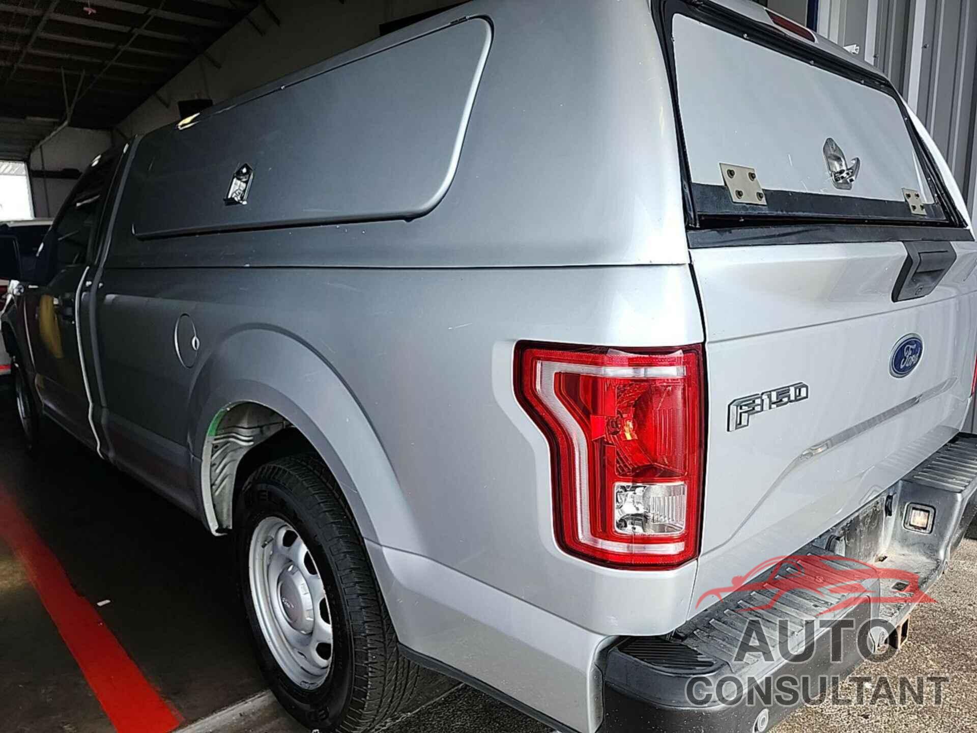 FORD F-150 2017 - 1FTMF1C81HKD02579