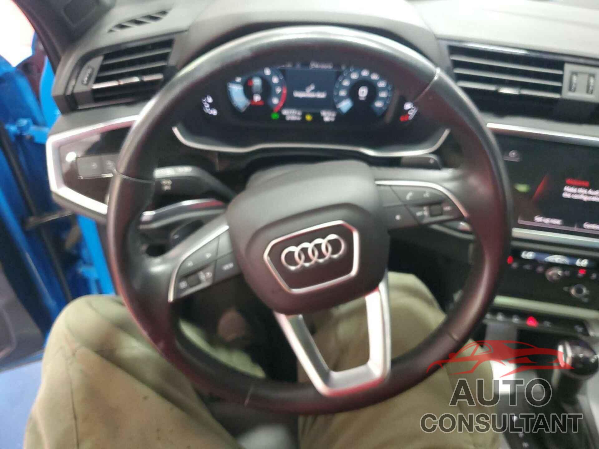 AUDI Q3 2023 - WA1DECF38P1109231