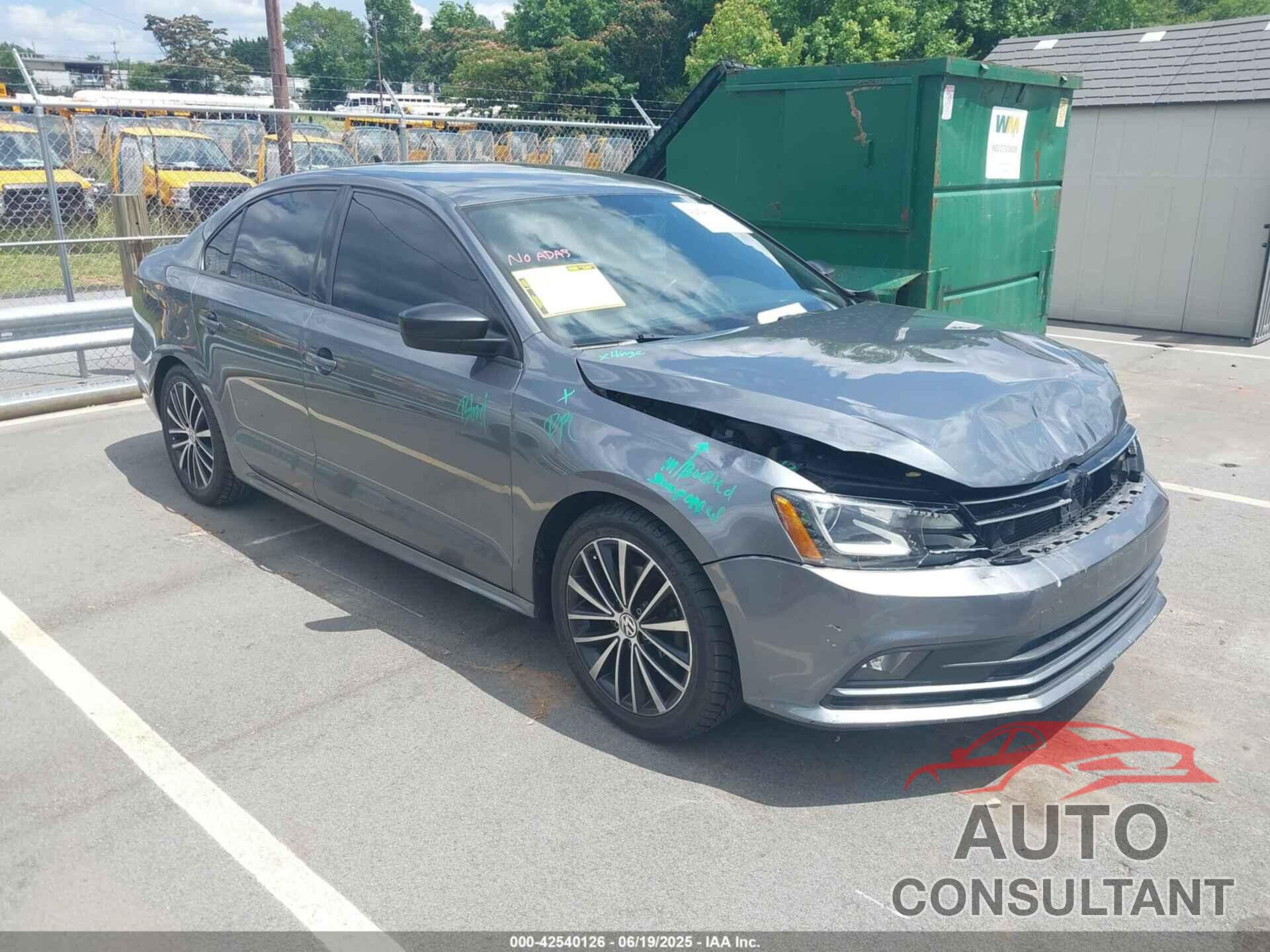 VOLKSWAGEN JETTA 2017 - 3VWD17AJ4HM305666