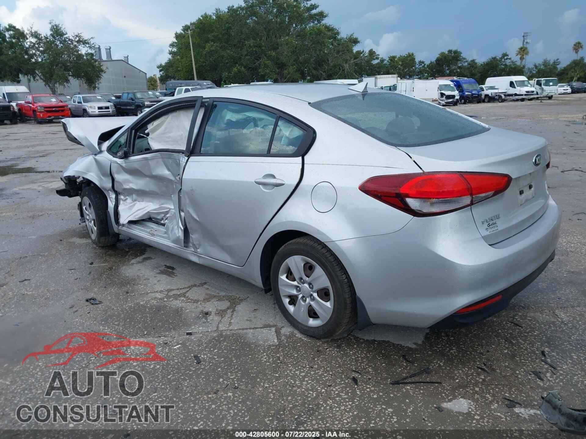 KIA FORTE 2017 - 3KPFK4A76HE018898