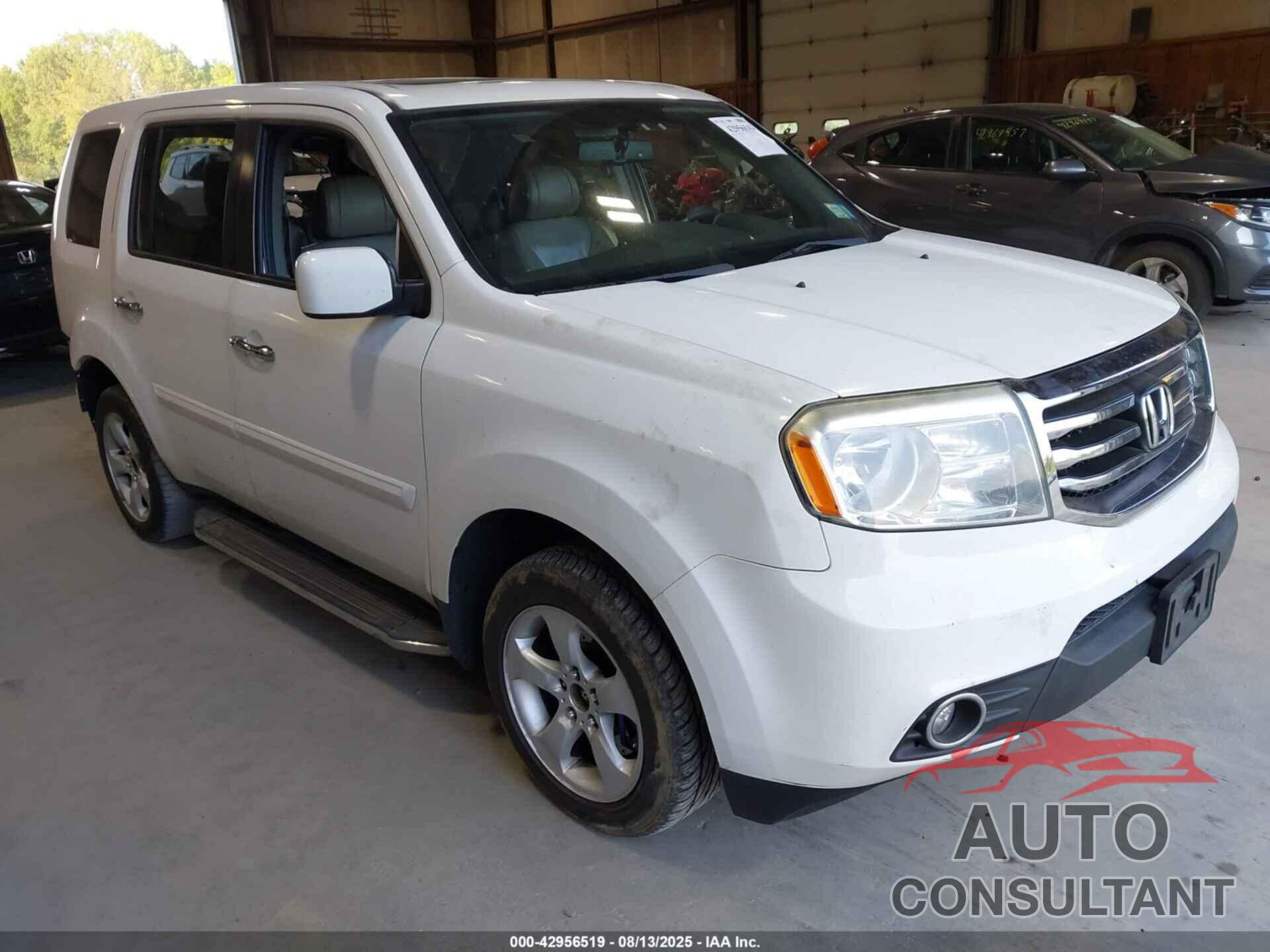 HONDA PILOT 2015 - 5FNYF4H50FB059259