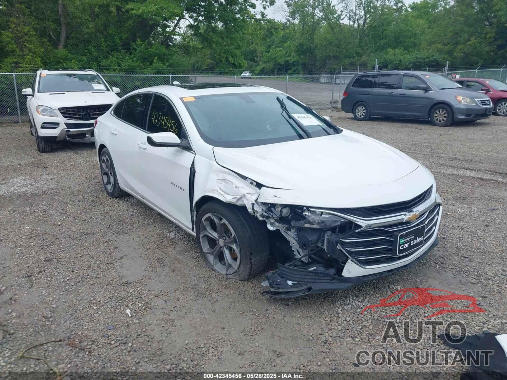 CHEVROLET MALIBU 2020 - 1G1ZD5ST1LF118648