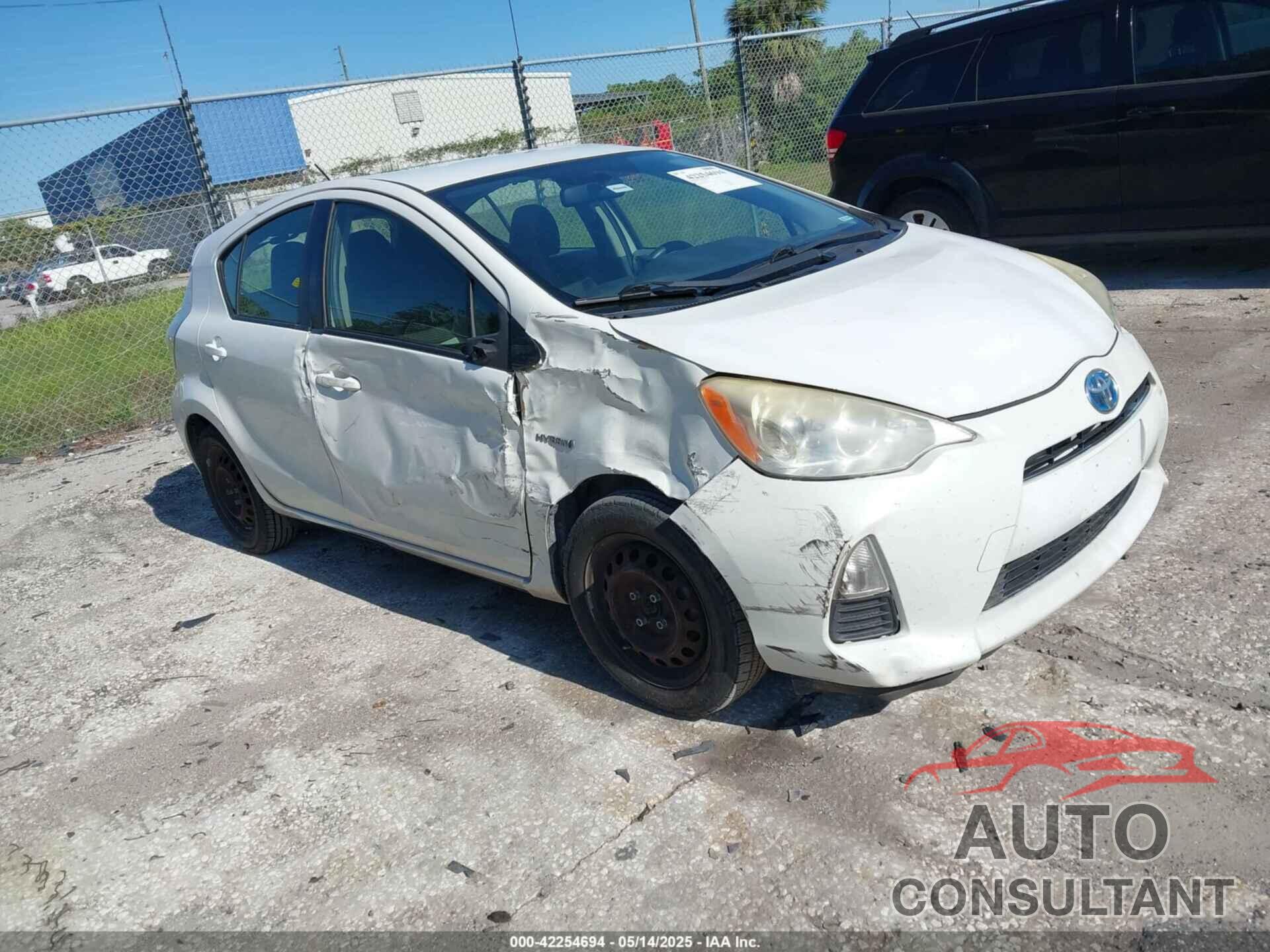 TOYOTA PRIUS C 2013 - JTDKDTB33D1547446