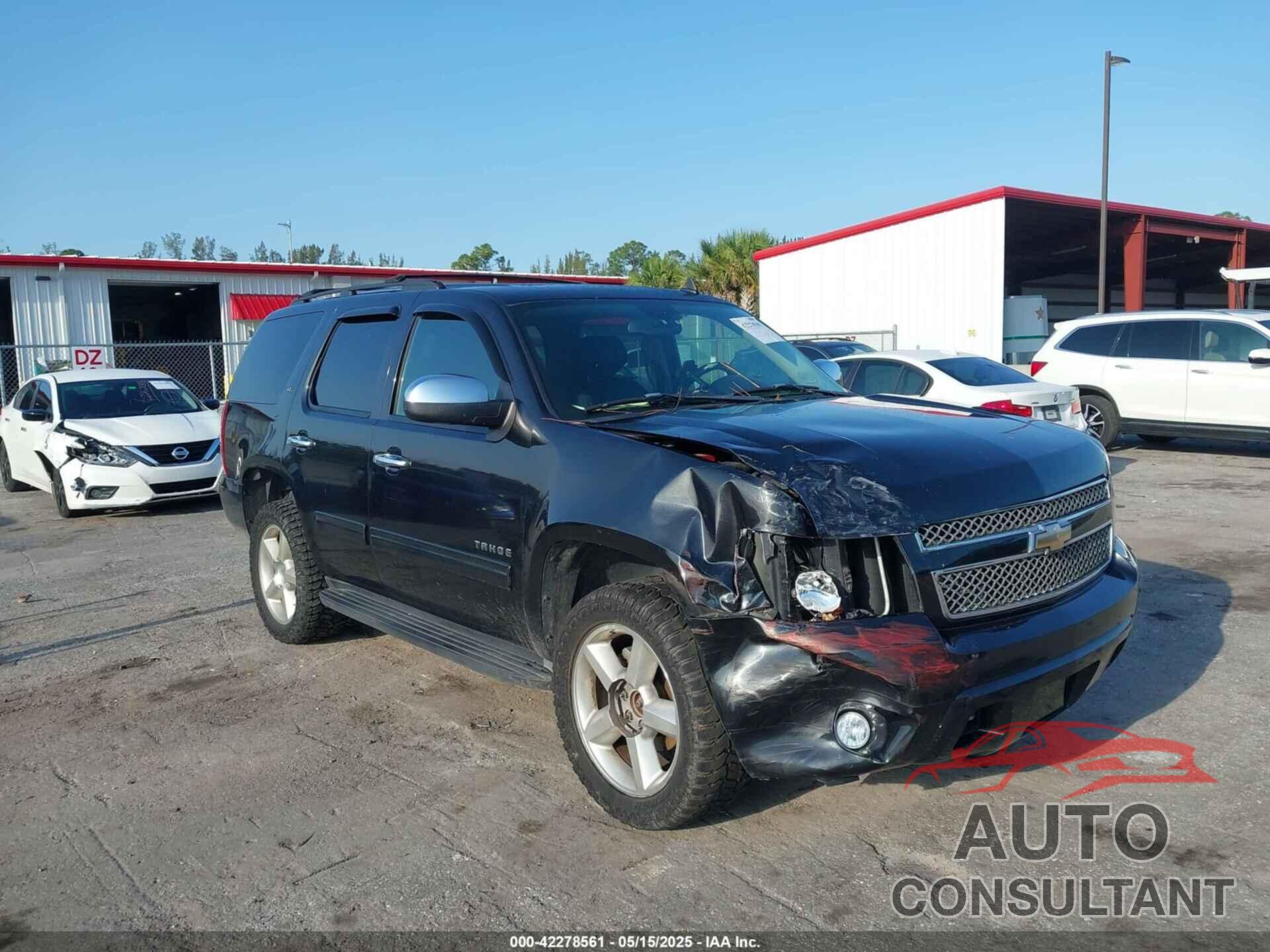 CHEVROLET TAHOE 2011 - 1GNSKBE08BR280599