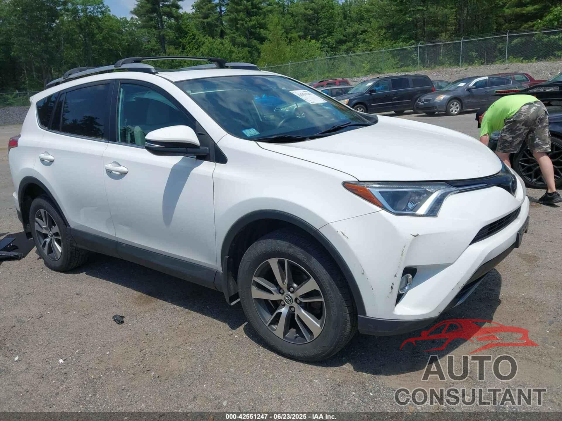 TOYOTA RAV4 2018 - 2T3RFREVXJW749741