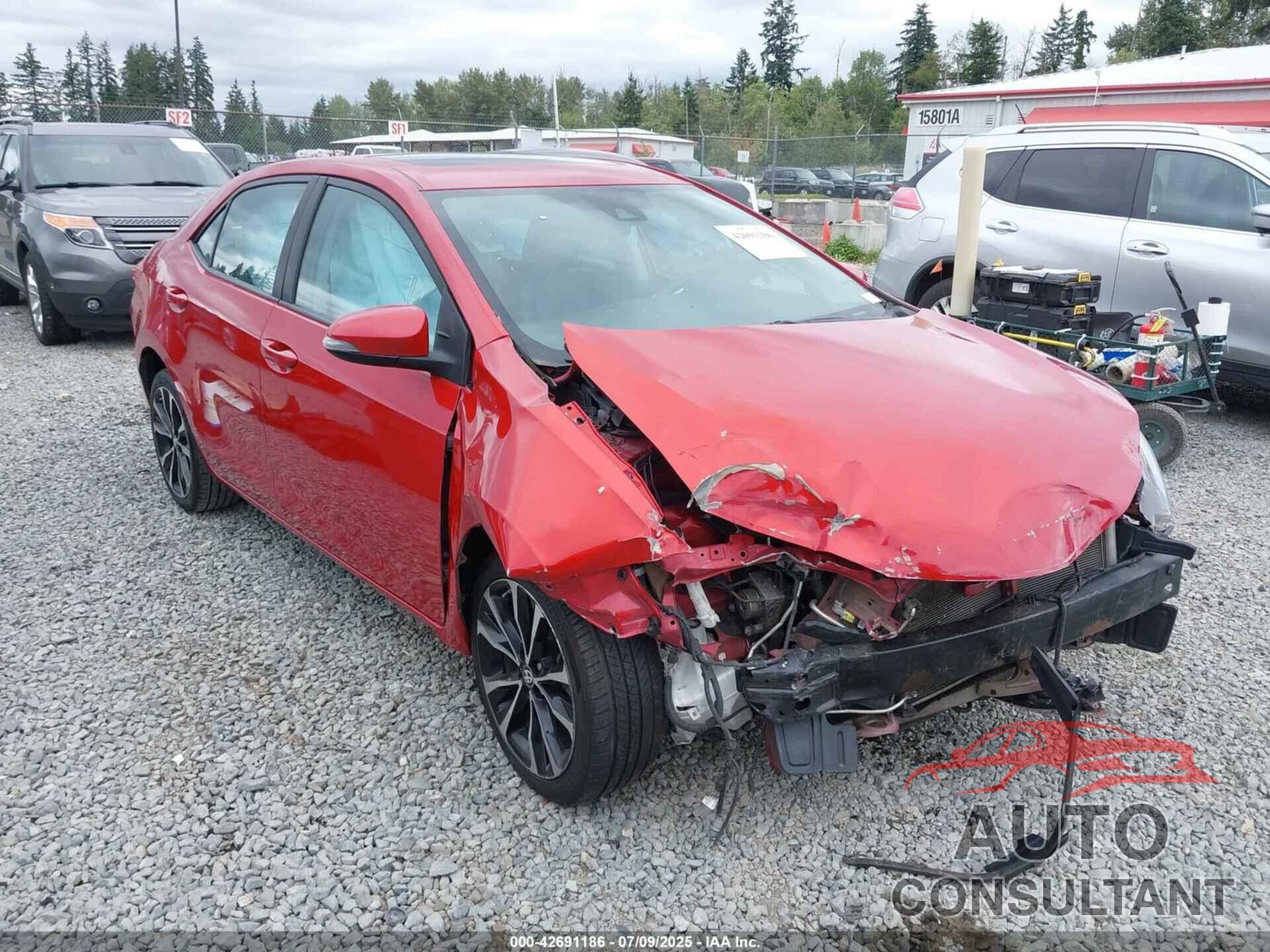TOYOTA COROLLA 2018 - 5YFBURHE3JP803443